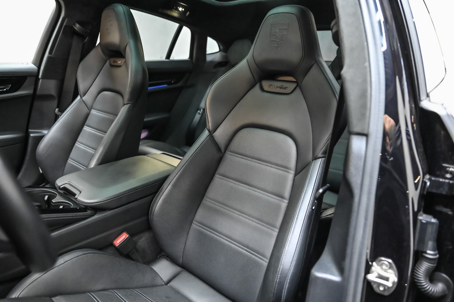 PORSCHE Panamera Turbo E-Hybrid-image-15