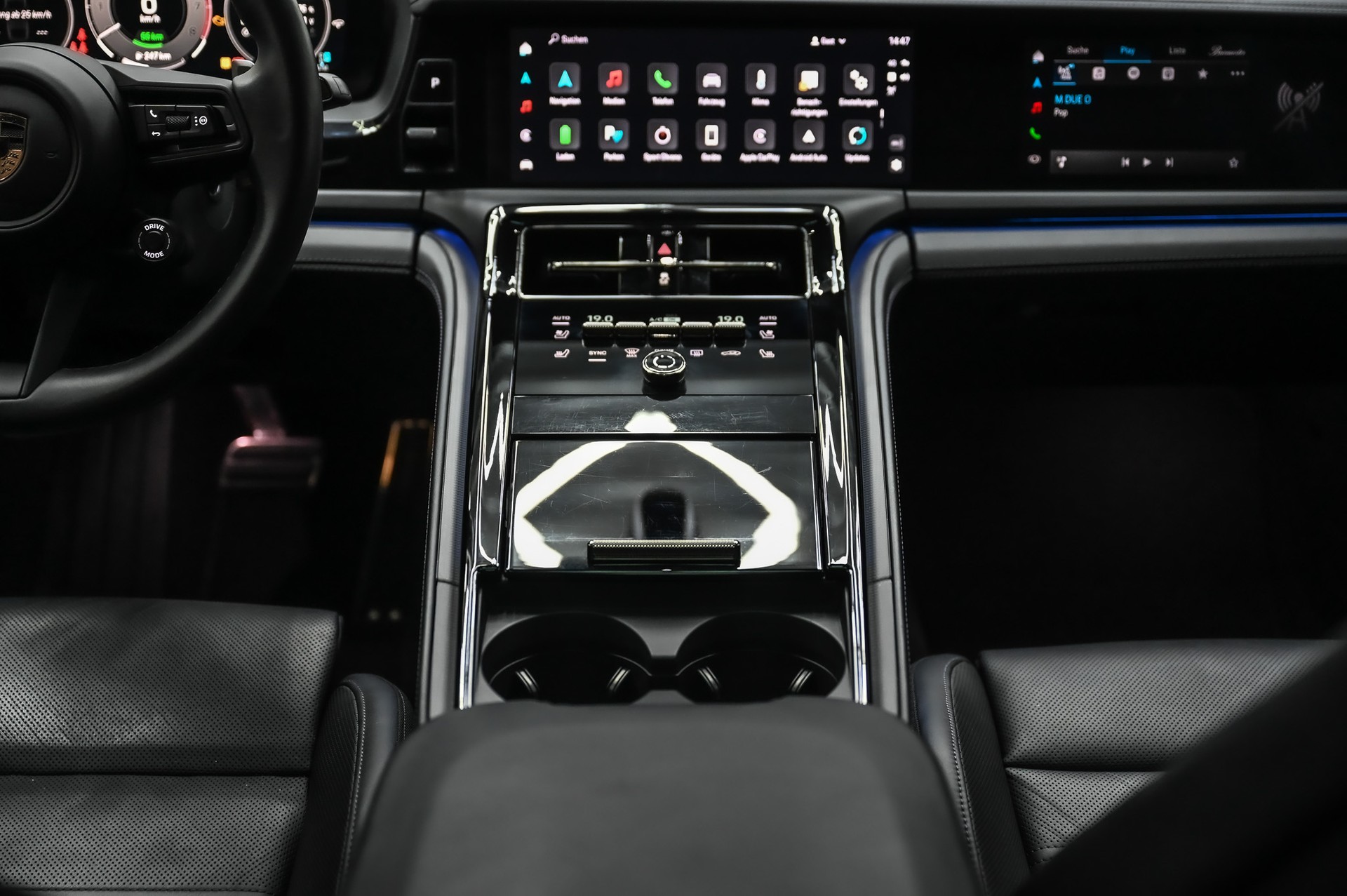 PORSCHE Panamera Turbo E-Hybrid-image-32