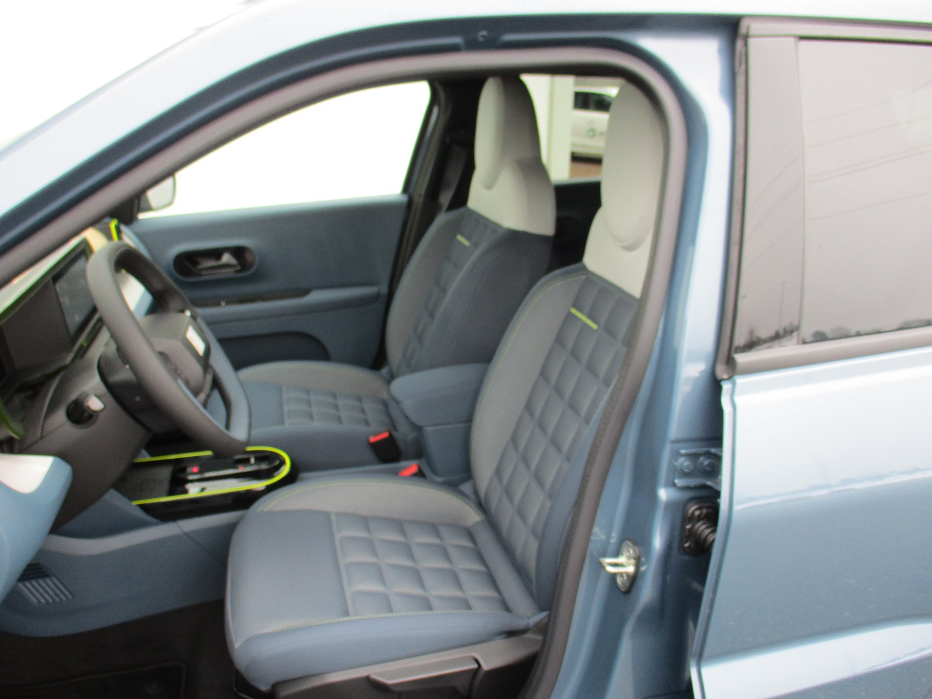 FIAT Grande Panda 1.2 MHEV La Prima-image-6
