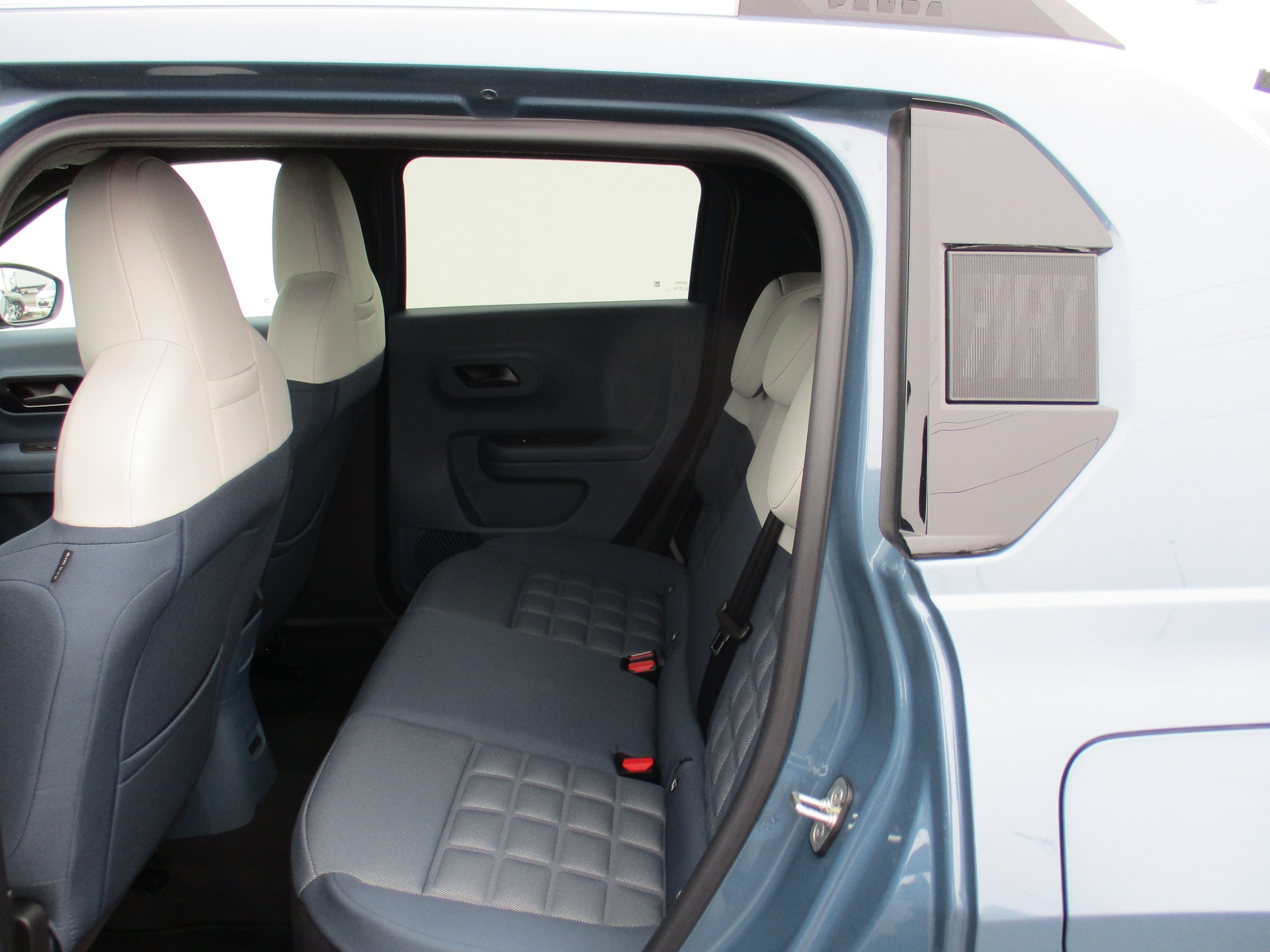 FIAT Grande Panda 1.2 MHEV La Prima-image-4