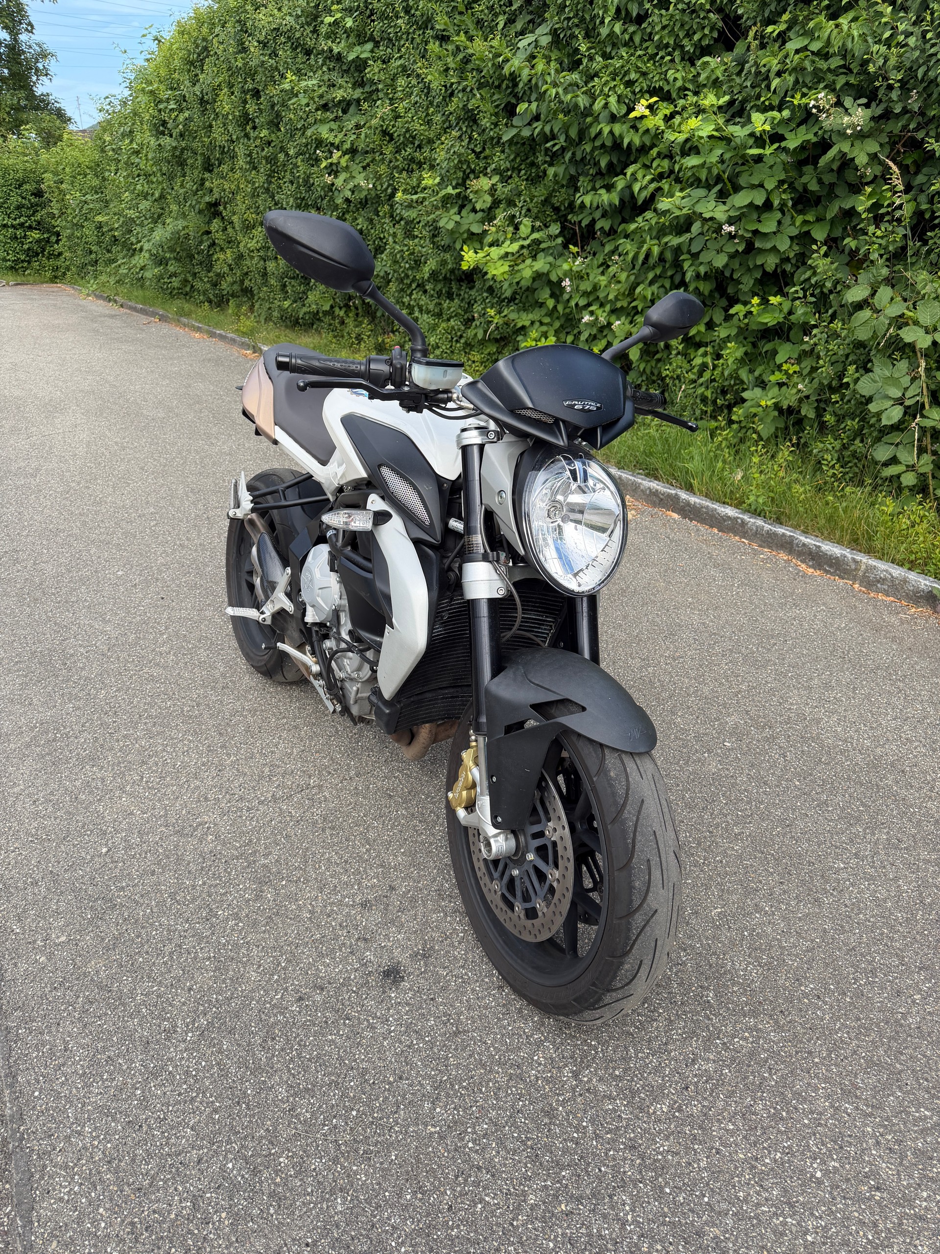 MV AGUSTA B3 Brutale 675-image-2