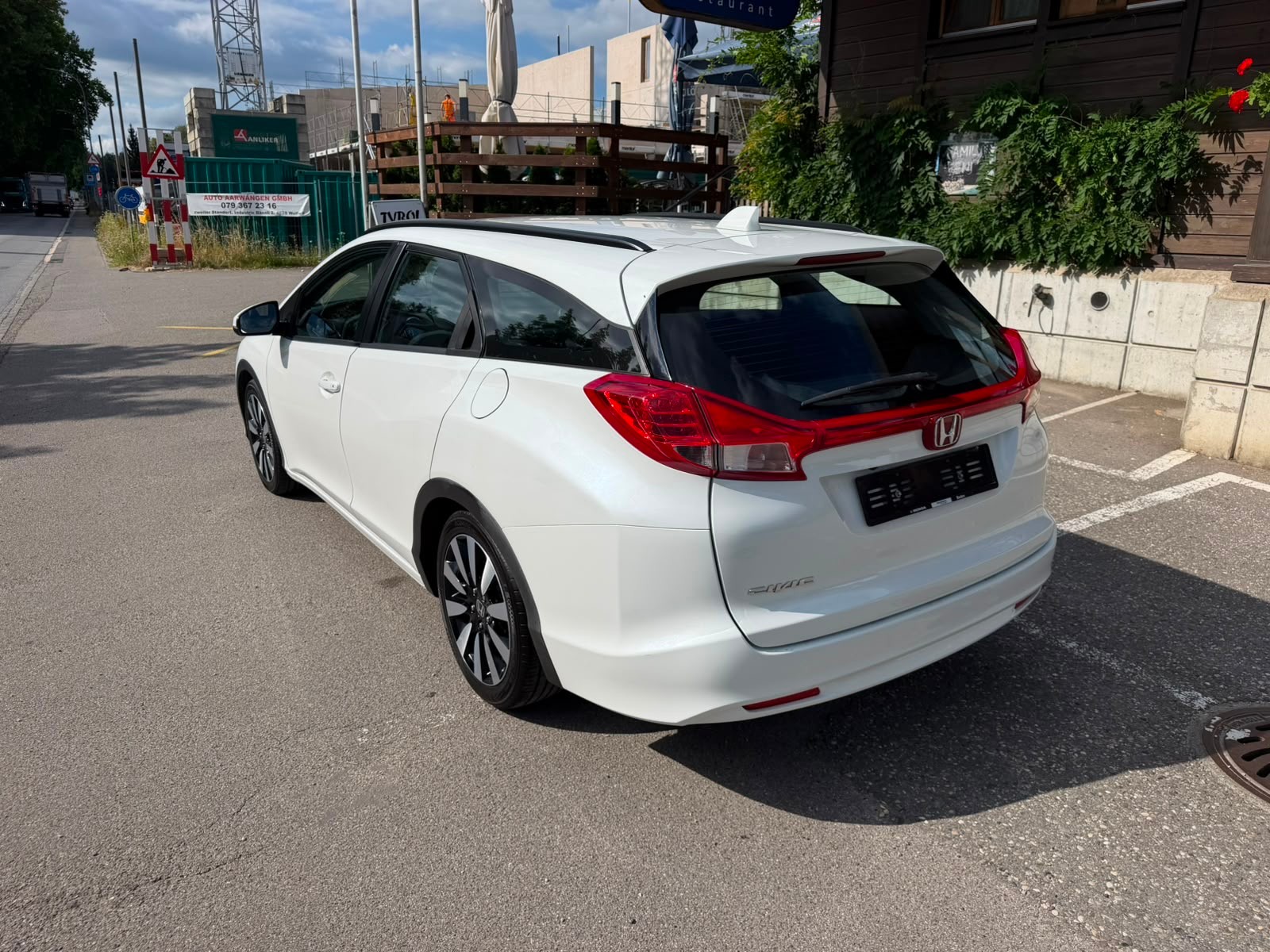 HONDA Civic Tourer 1.6 i-DTEC Sport-showroom-element-2