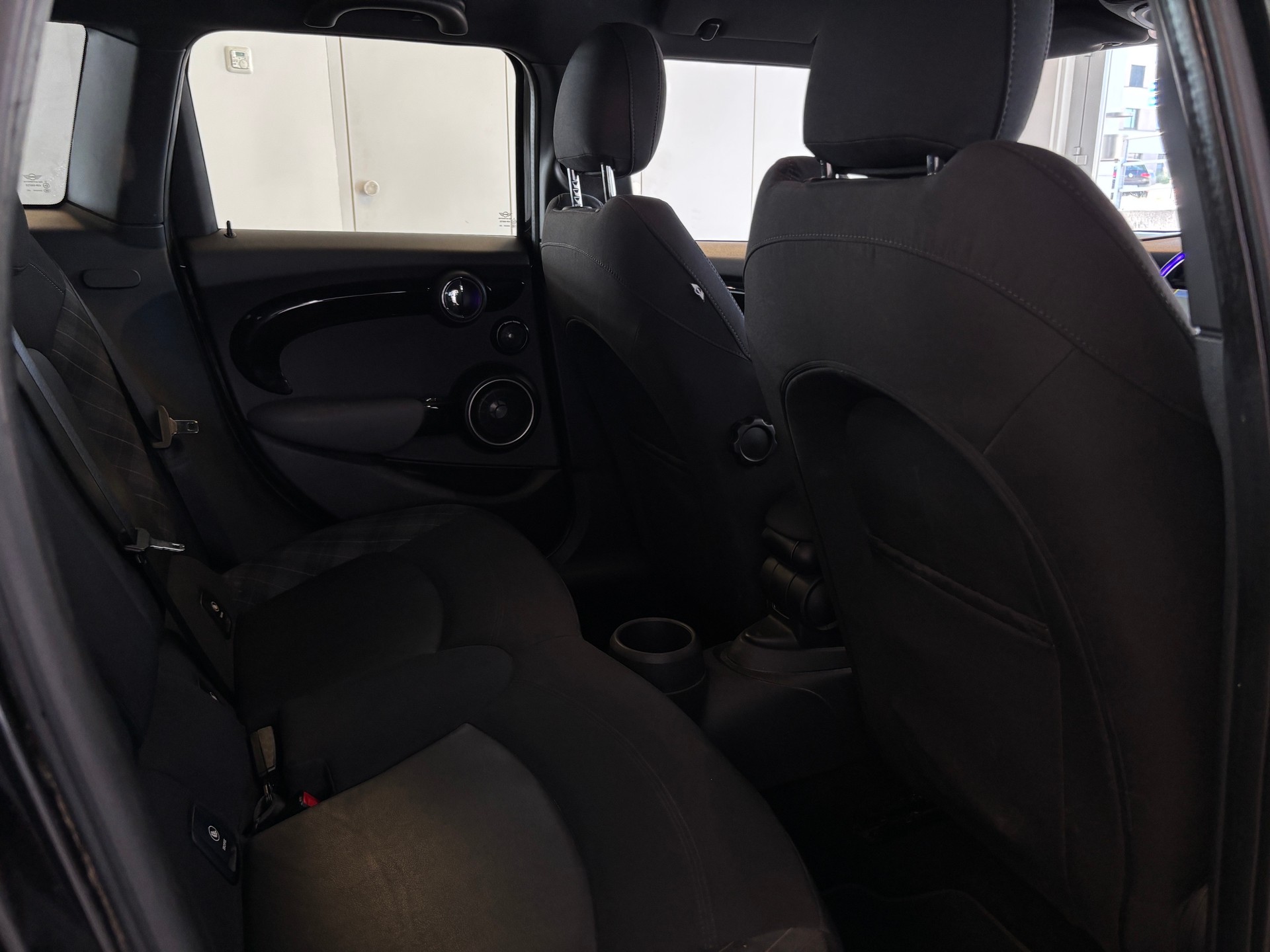 MINI Cooper S-image-10