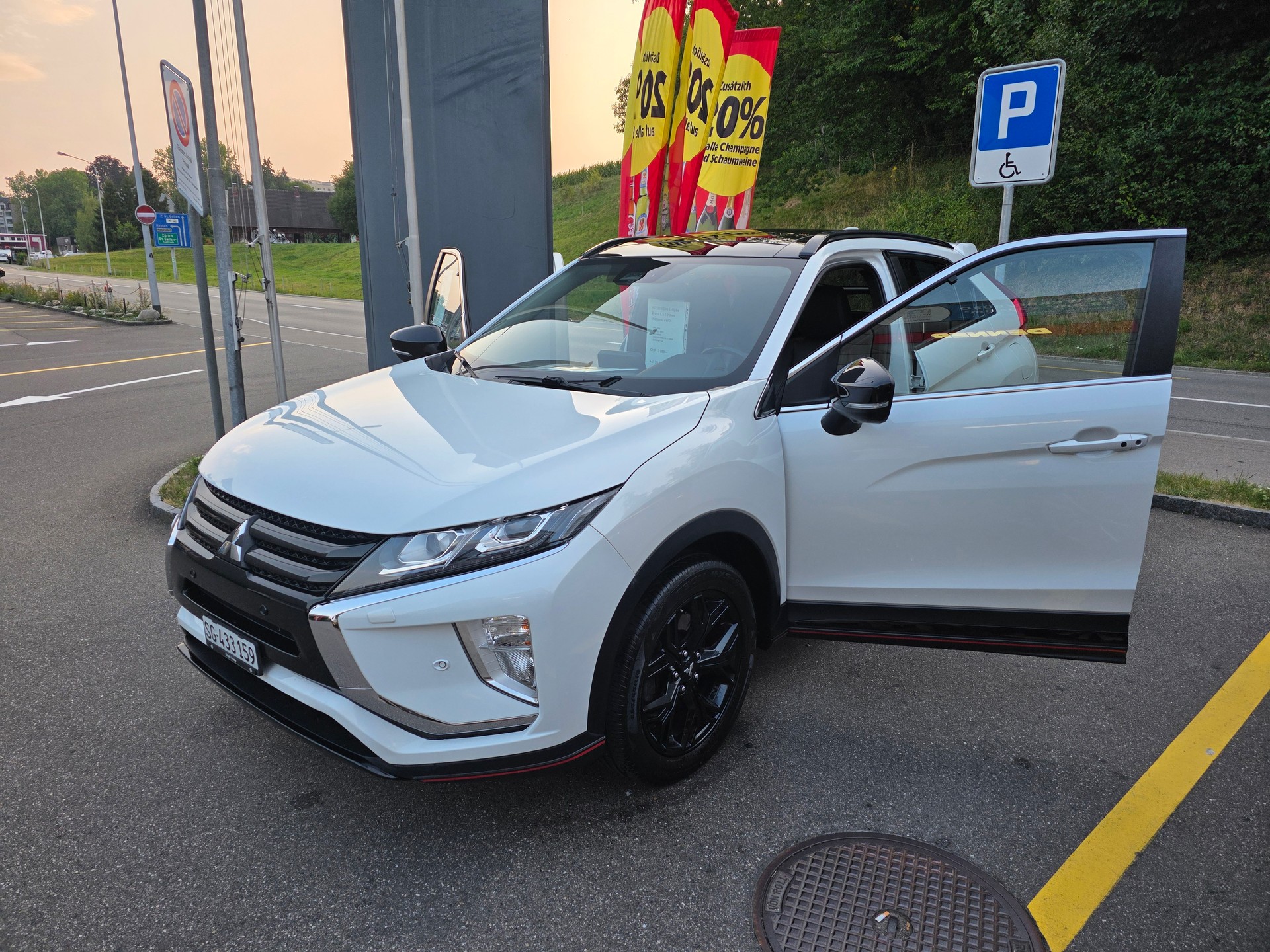 MITSUBISHI Eclipse Cross 1.5 T-Mivec Diamond Black Line 4WD CVT