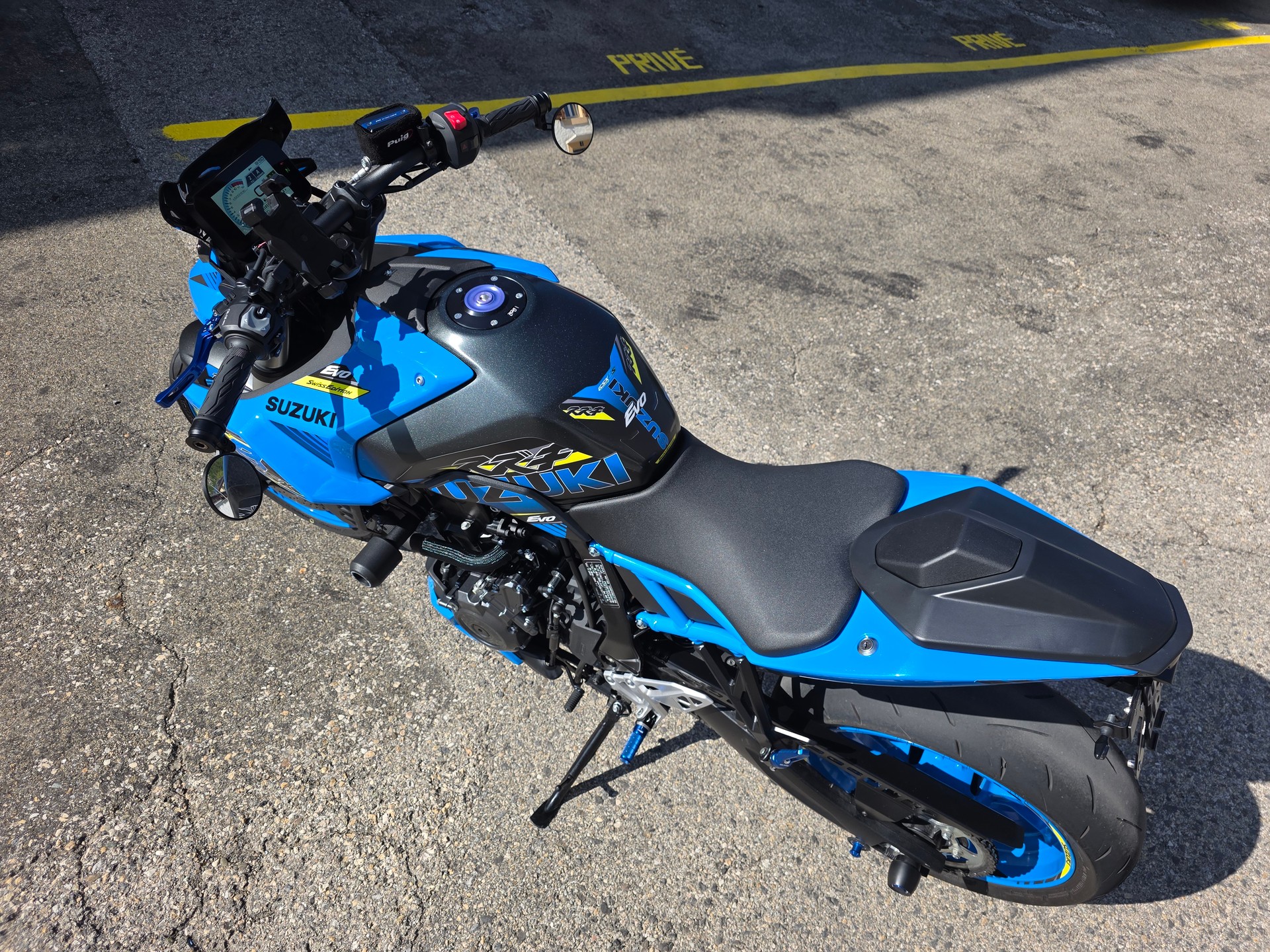 SUZUKI GSX-8S-image-2