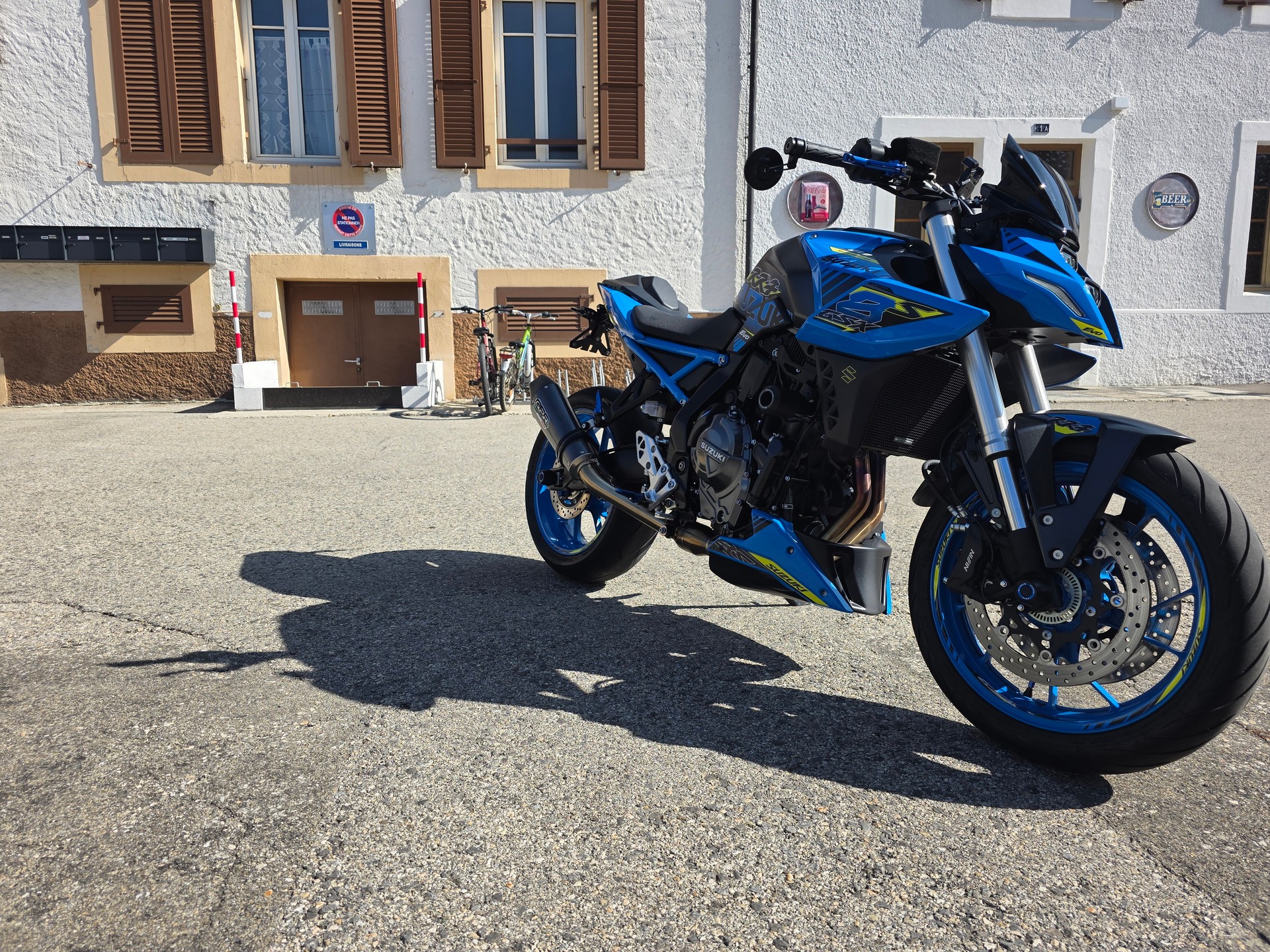 SUZUKI GSX-8S-image-4