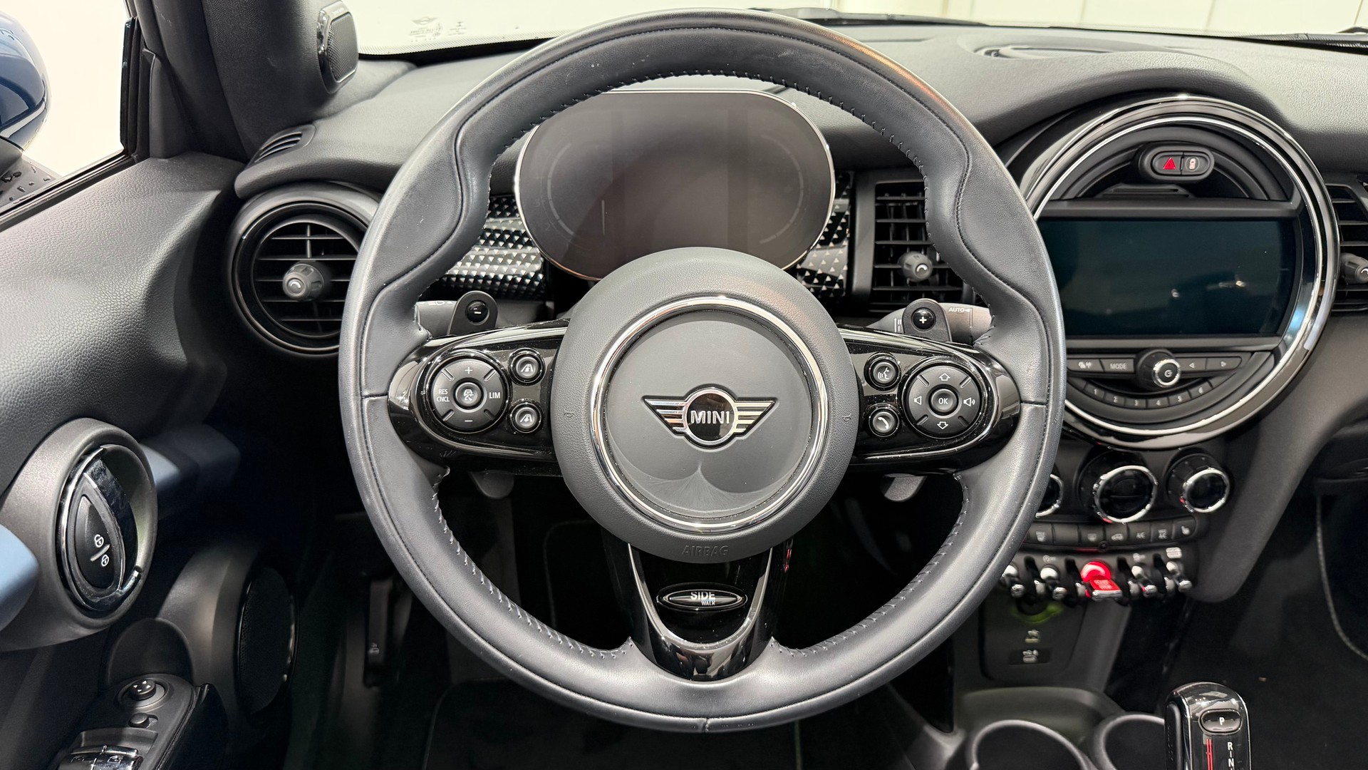 MINI Cabrio F57 2.0i Cooper S SDKG-image-12