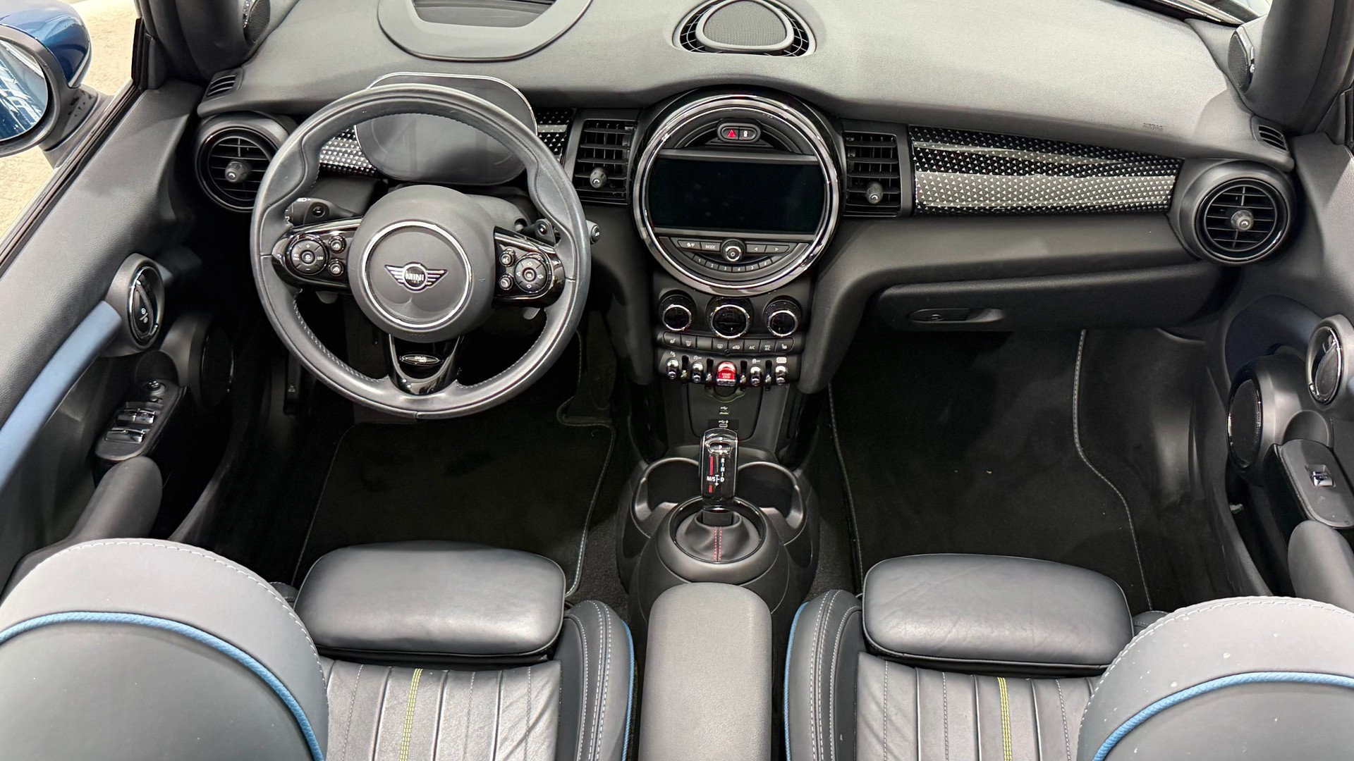 MINI Cabrio F57 2.0i Cooper S SDKG-showroom-element-3