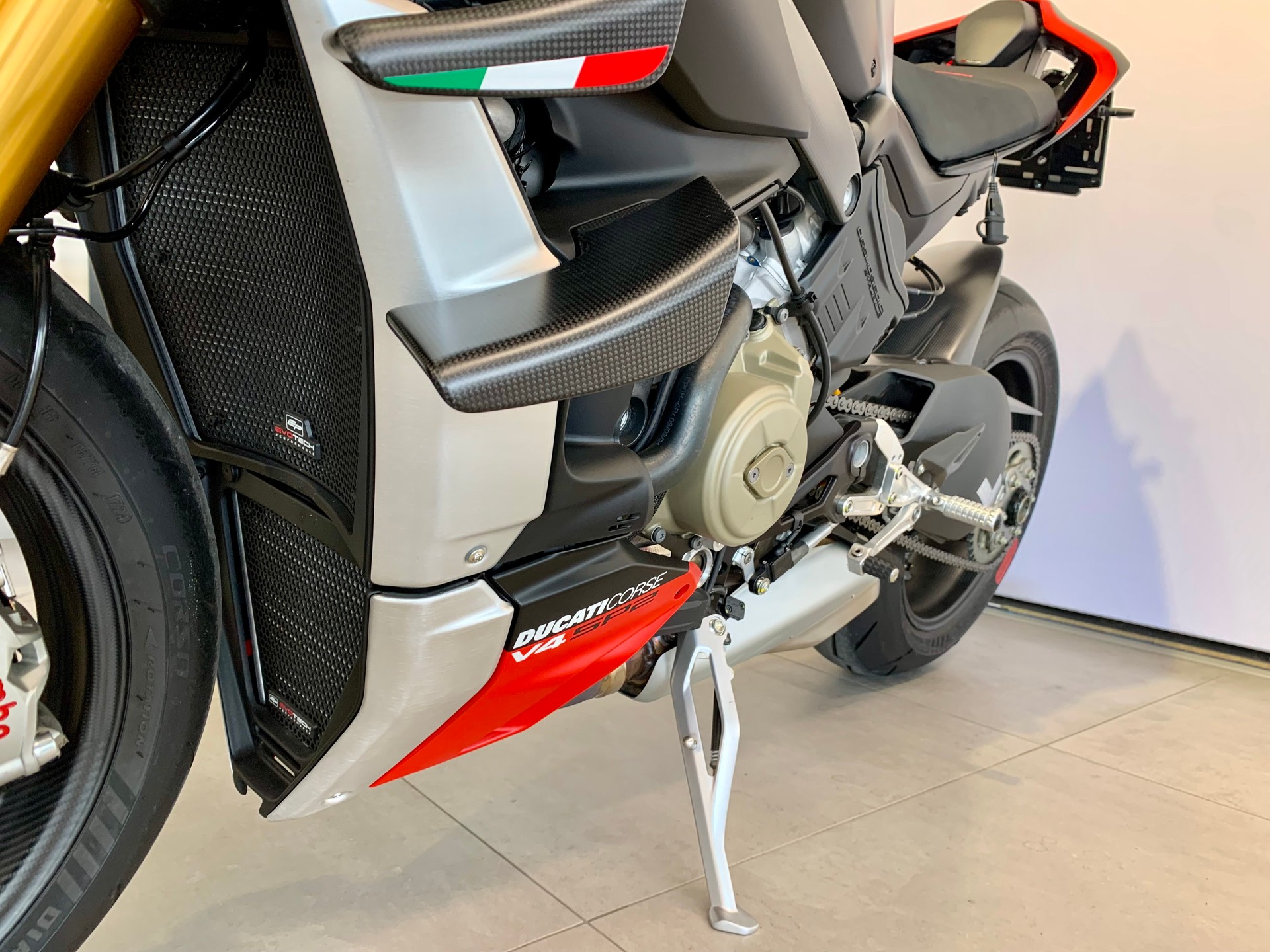 DUCATI Streetfighter V4 SP2-image-11