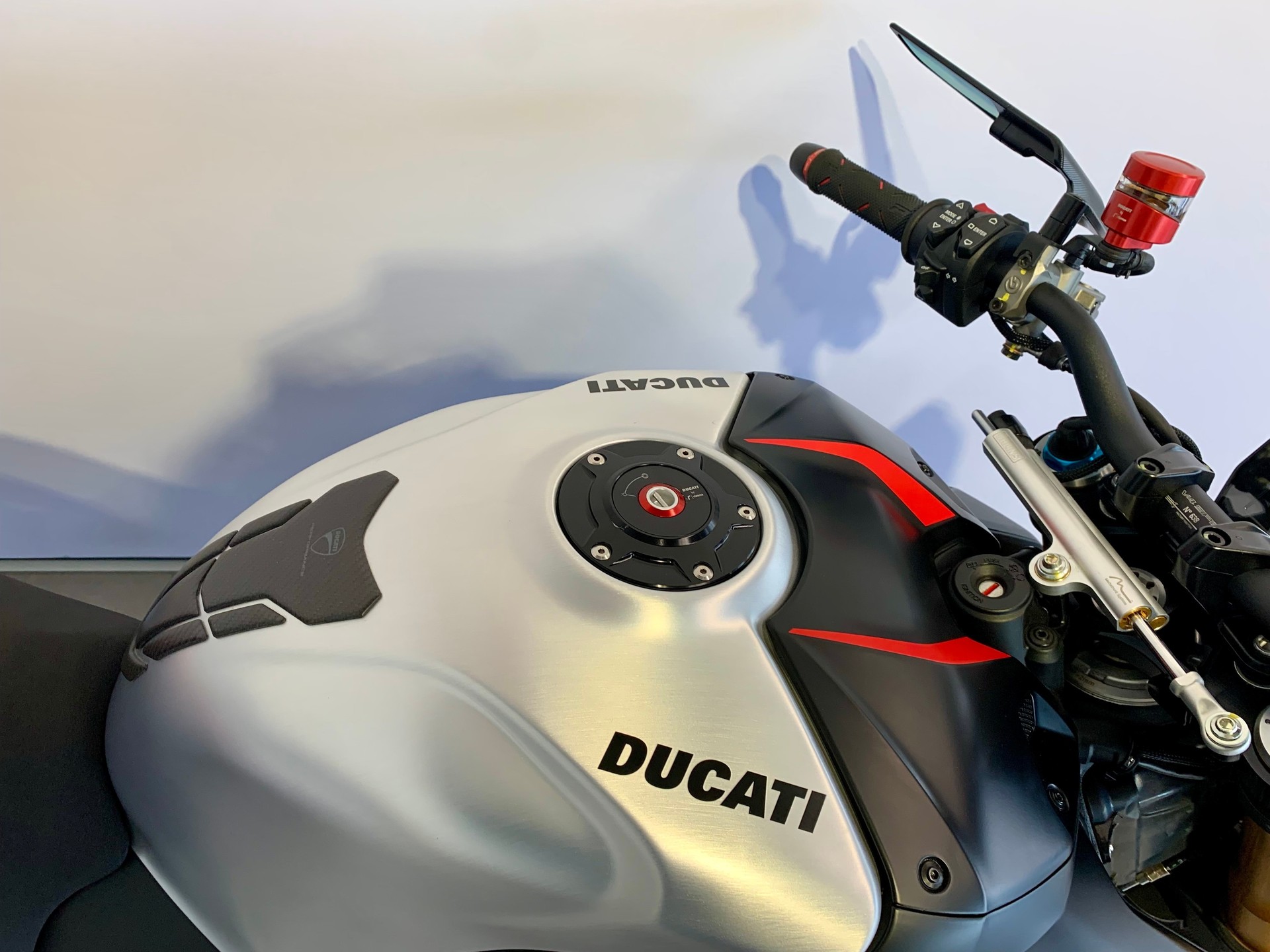 DUCATI Streetfighter V4 SP2-image-5