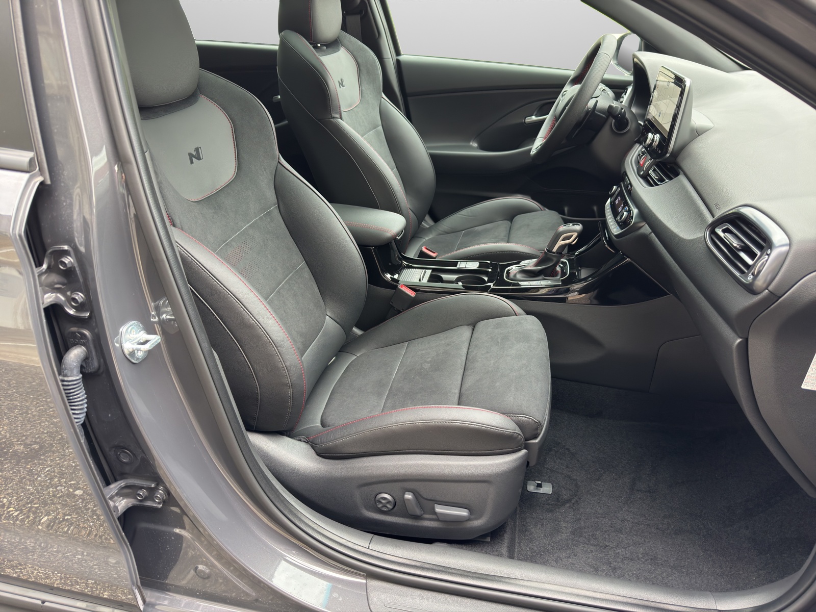 HYUNDAI i30 Wagon 1.5 T-GDi N-Line-image-6