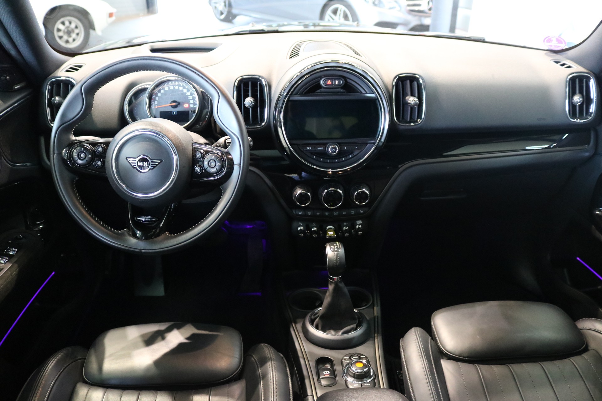 MINI Countryman Cooper S E ALL4 PHEV Steptronic-showroom-element-2