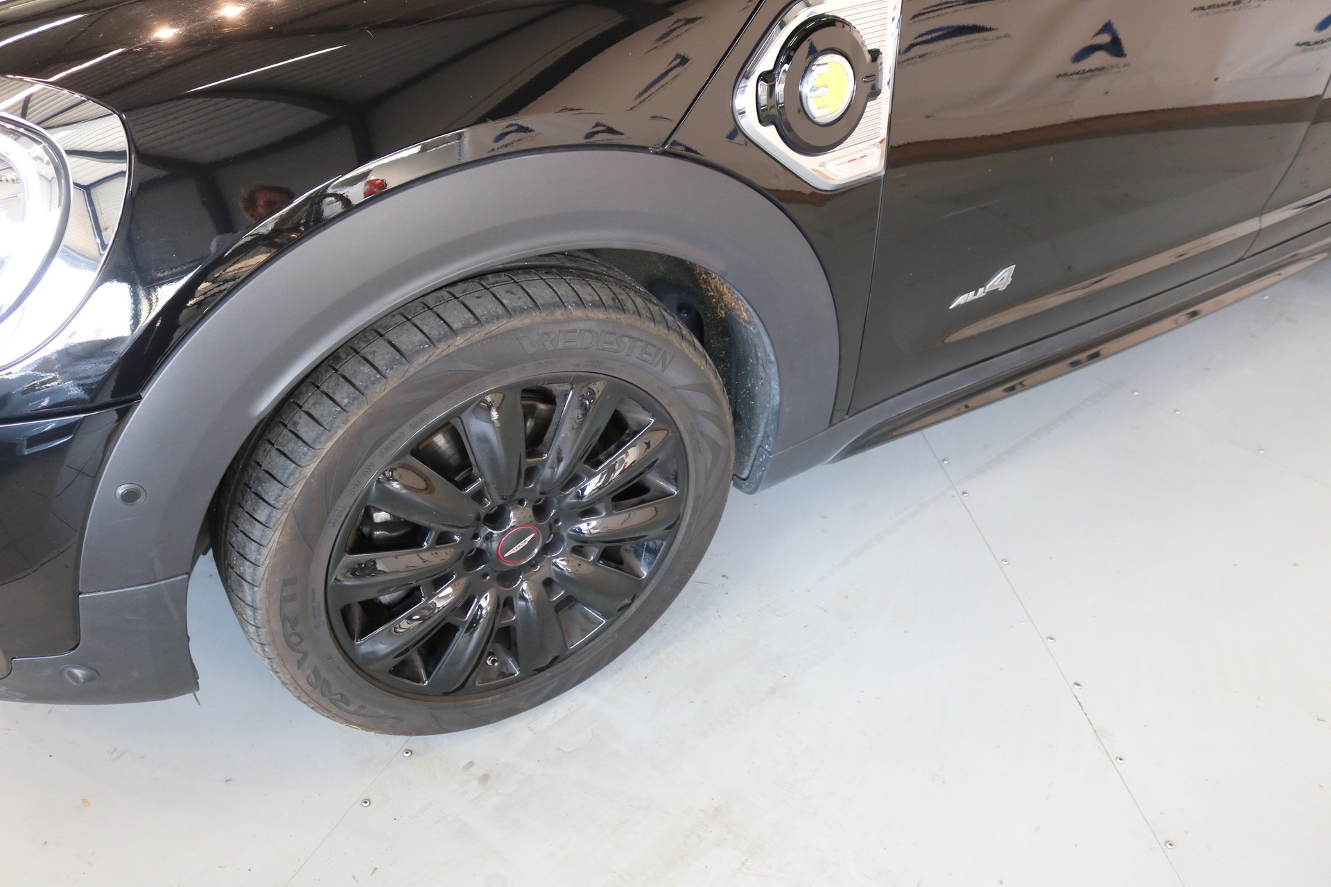 MINI Countryman Cooper S E ALL4 PHEV Steptronic-image-31