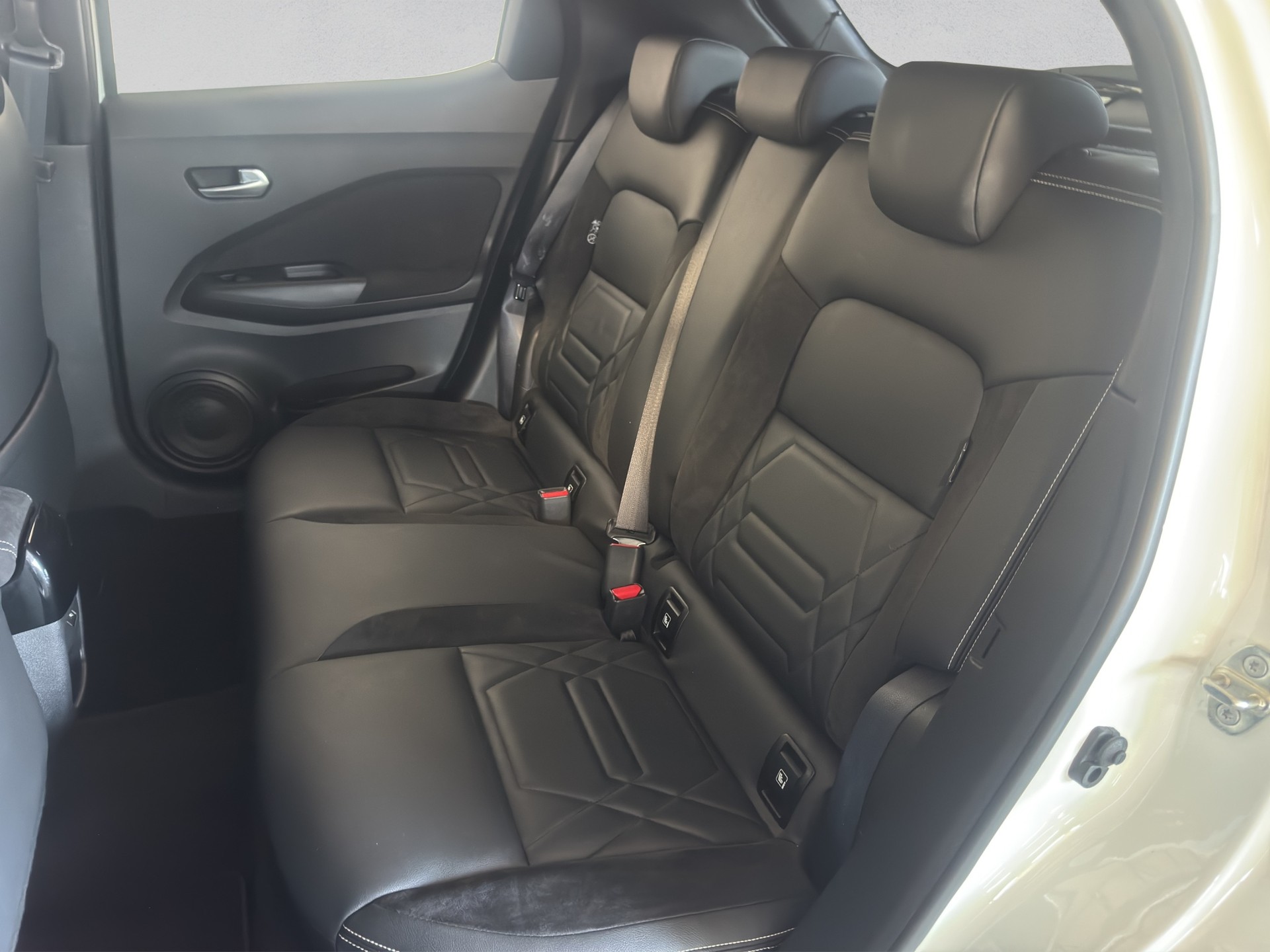 NISSAN Juke 1.0 DIG-T N-Design DCT-image-14
