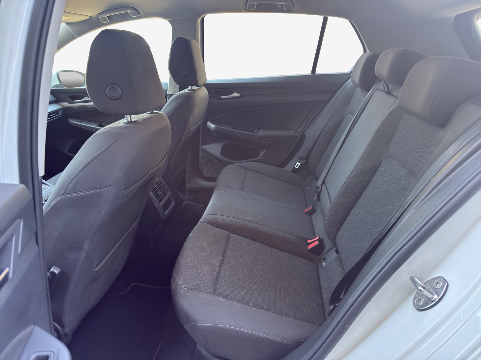 VW Golf 1.0 eTSI mHEV ACTLife DSG-image-11