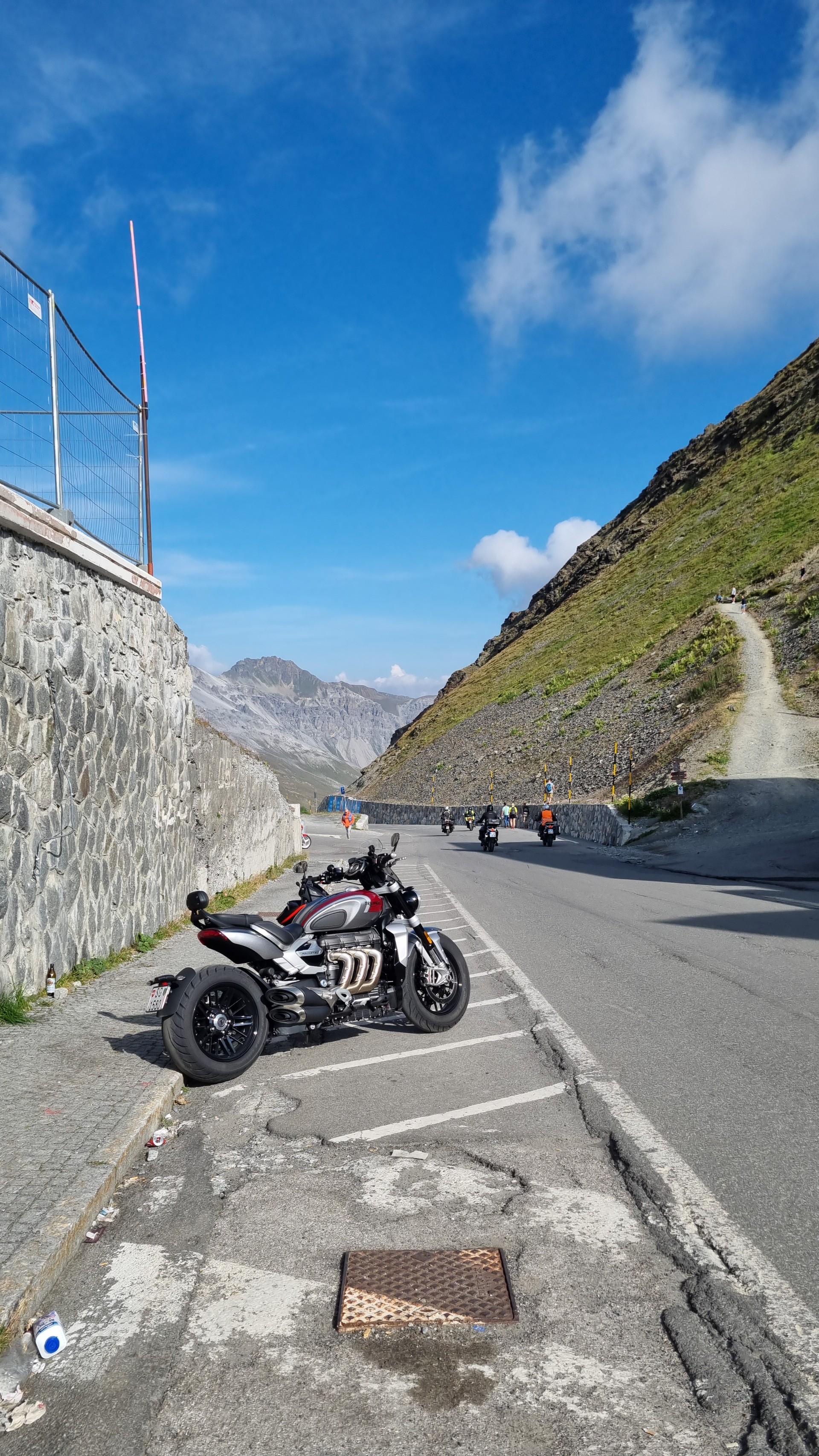 TRIUMPH Rocket 3 R-image-2
