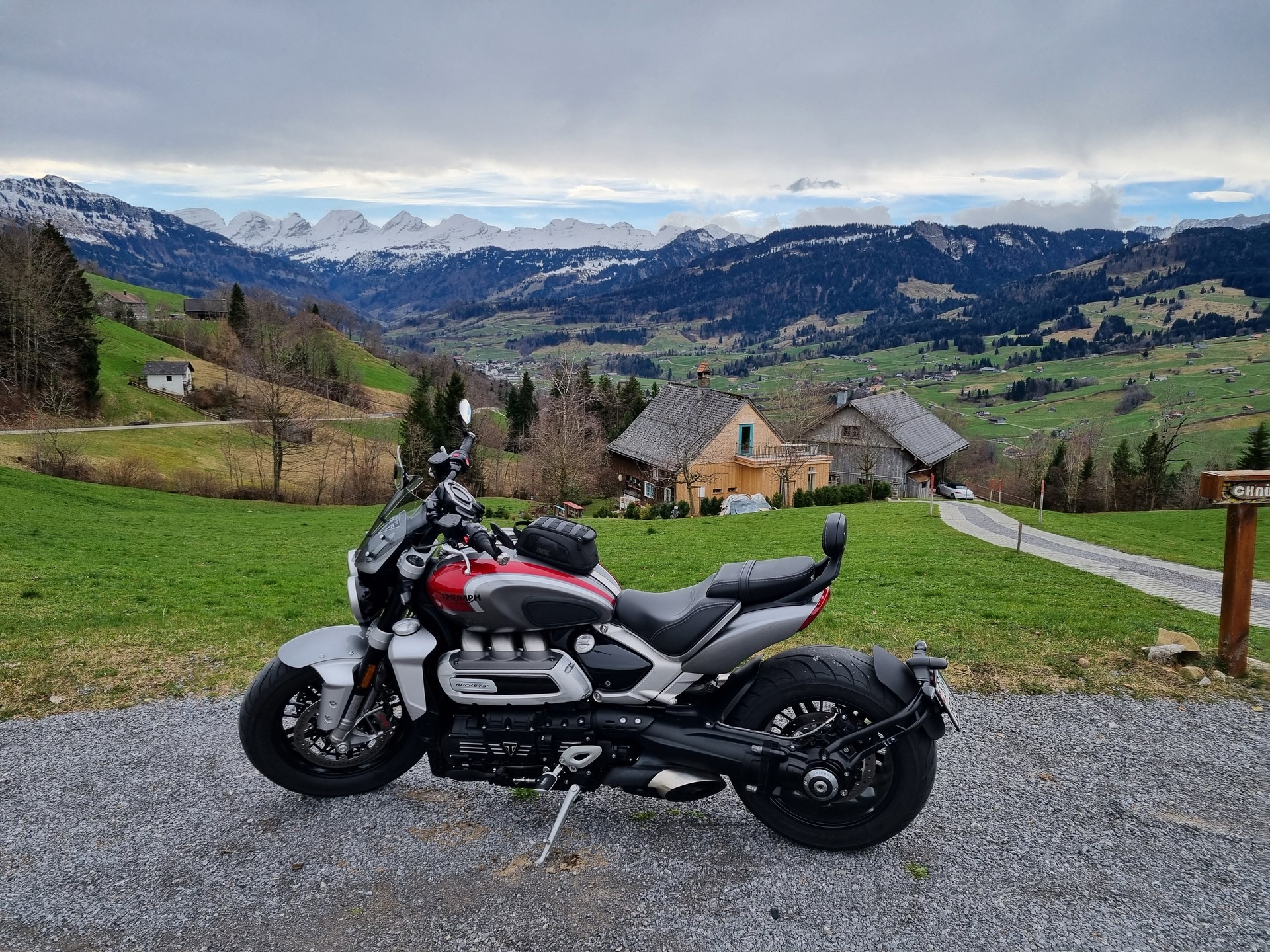 TRIUMPH Rocket 3 R-image-8
