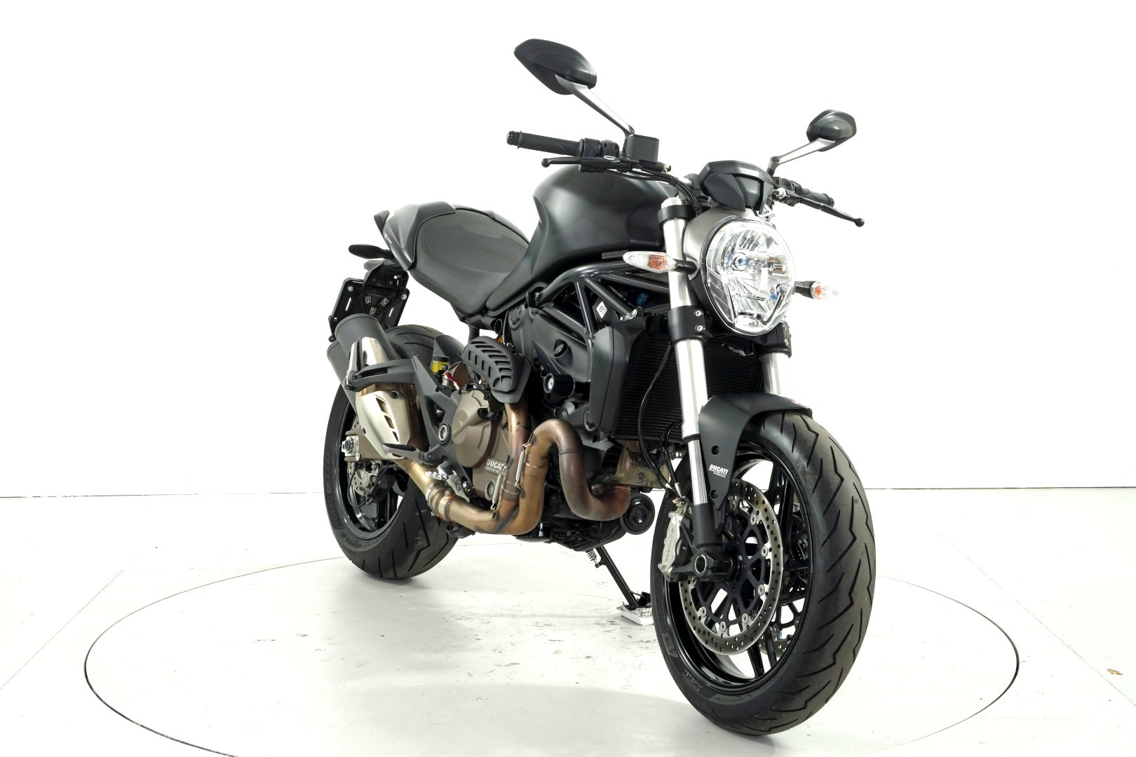 DUCATI Monster 821 ABS-image-1