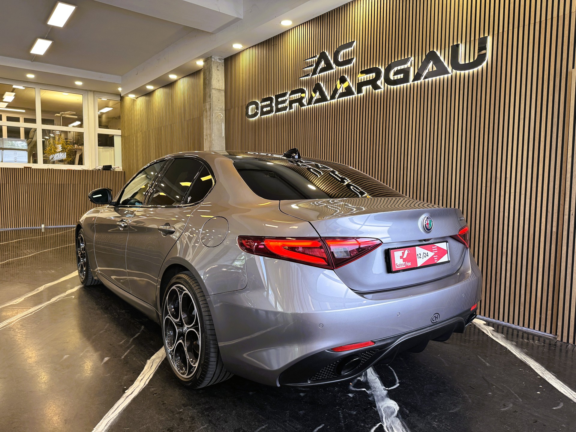 ALFA ROMEO Giulia 2.0 B-Tech Automatic-showroom-element-3