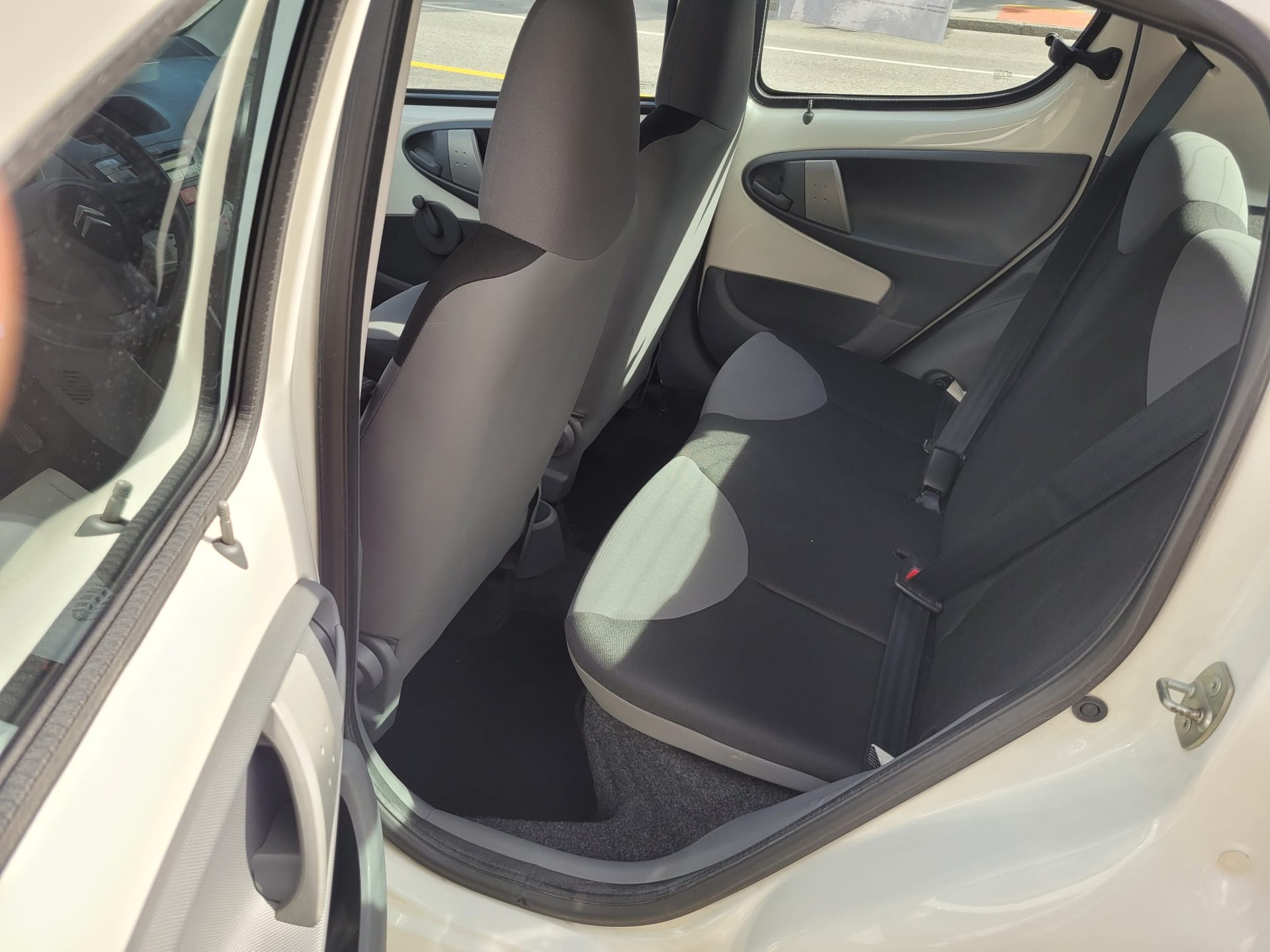 CITROEN C1 1.0i Séduction-image-9
