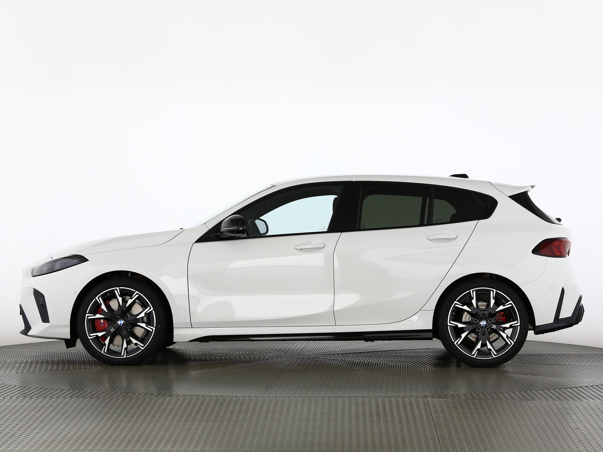 BMW 123 xDrive-showroom-element-2