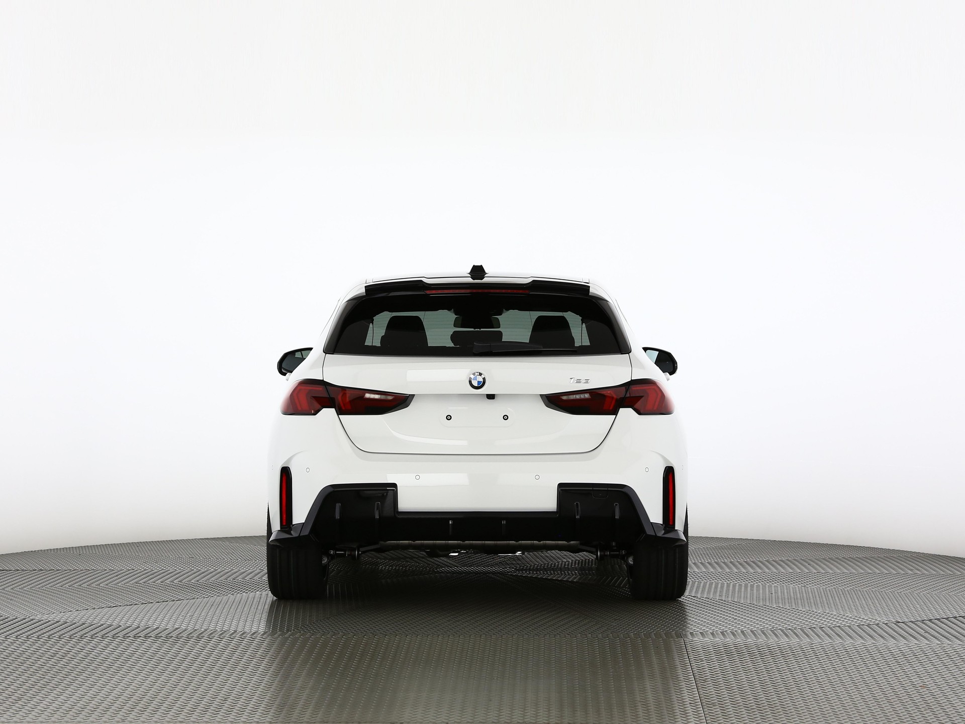 BMW 123 xDrive-showroom-element-3