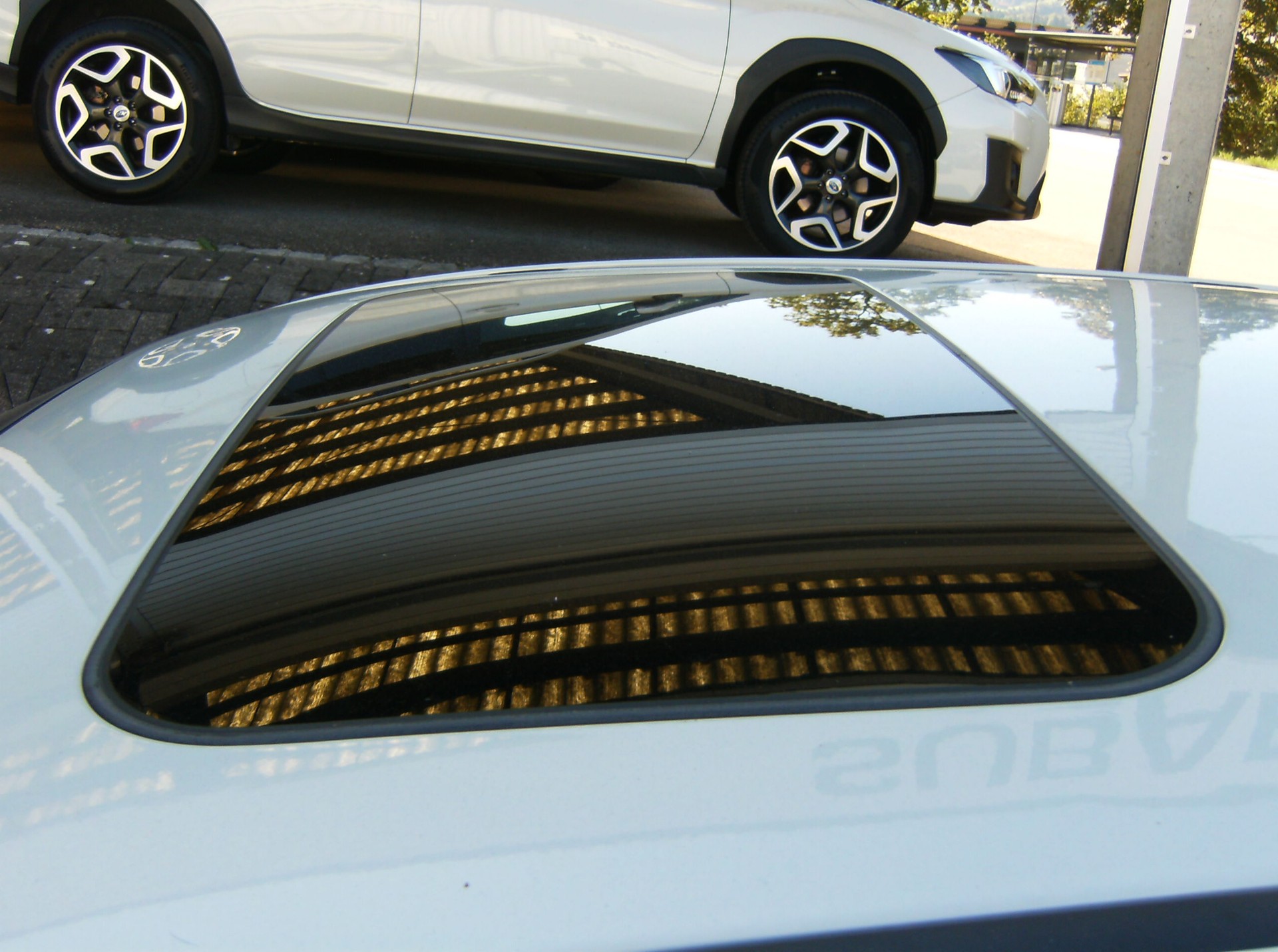 SUBARU XV 2.0 Swiss Three AWD CVT-image-7