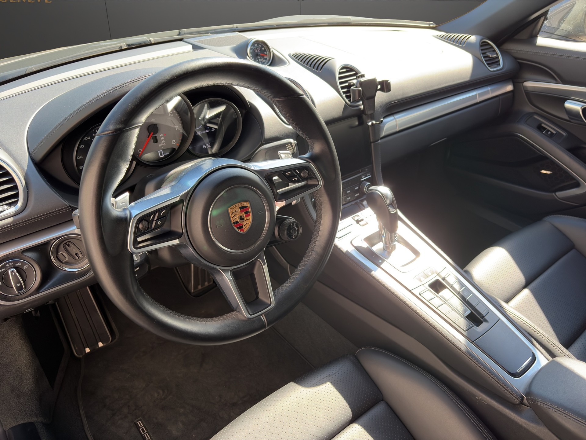 PORSCHE 718 Boxster S 2.5 PDK-image-15