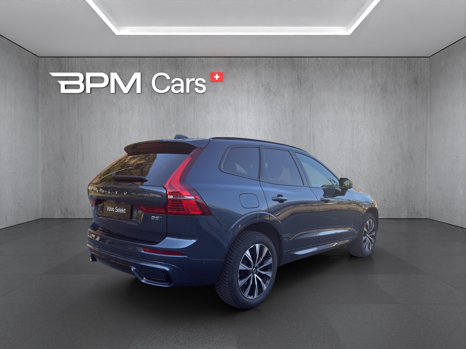 VOLVO XC60 B5 Benzin Mild Hybrid AWD Plus Dark Geartronic-showroom-element-1