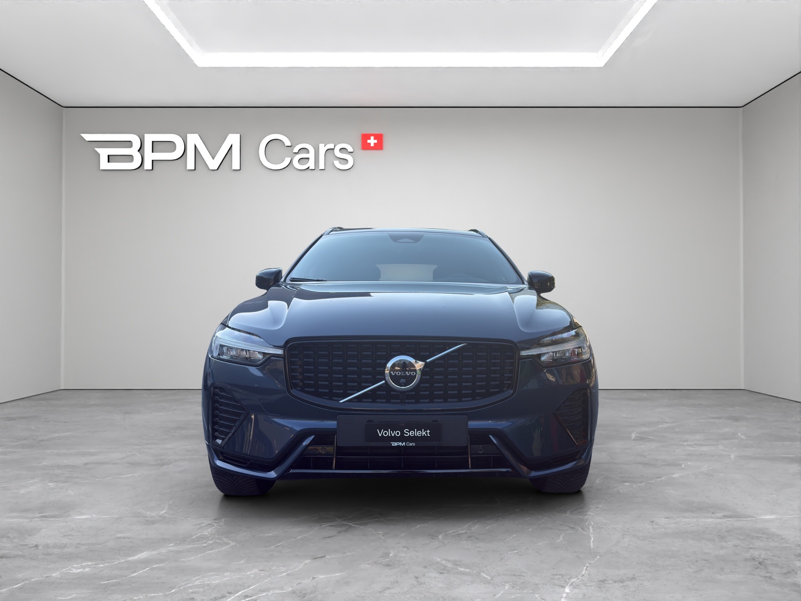 VOLVO XC60 B5 Benzin Mild Hybrid AWD Plus Dark Geartronic-showroom-element-1
