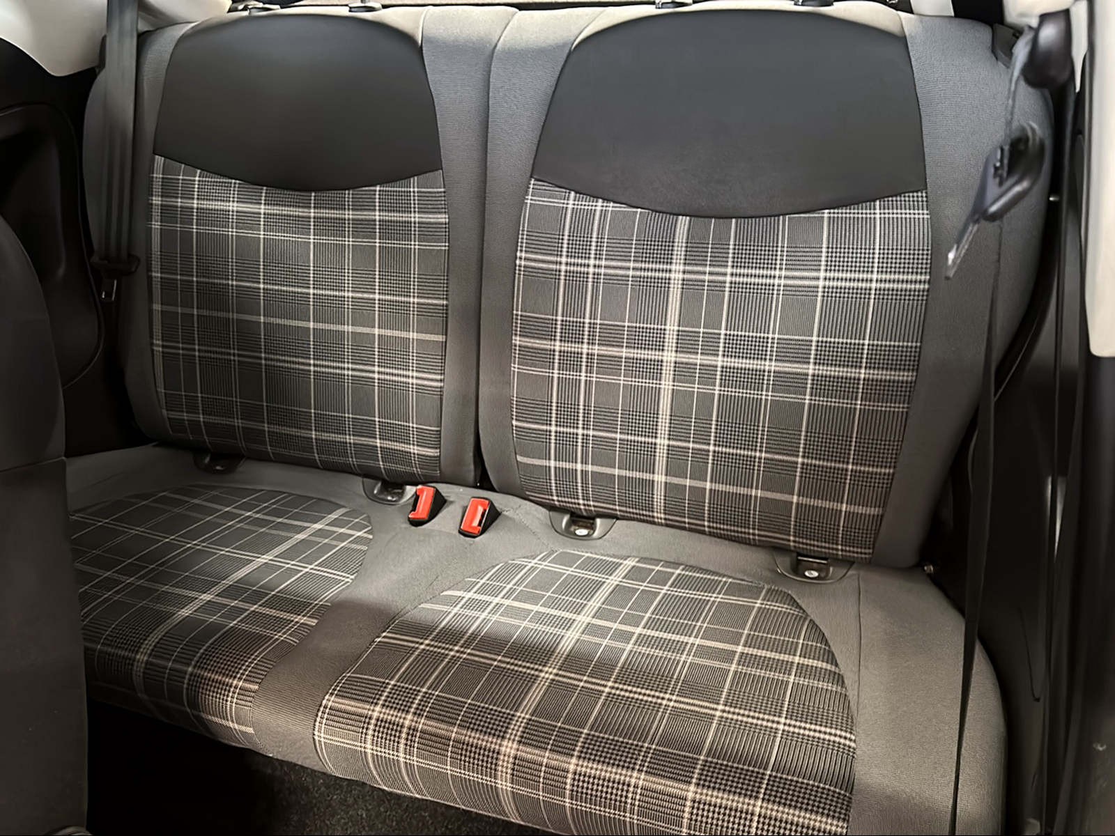 FIAT 500 1.2 Lounge-image-11