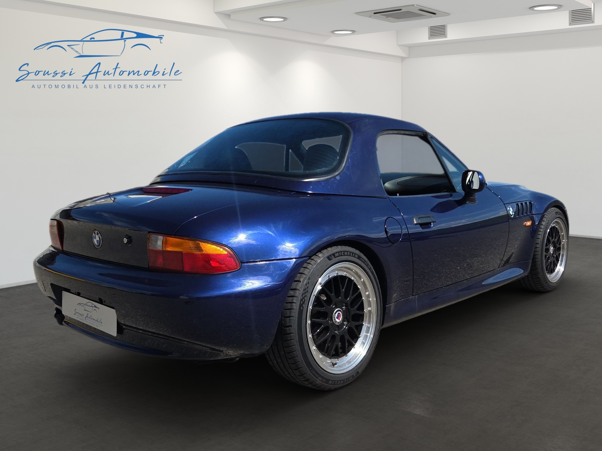 BMW Z3 1.9i Roadster-showroom-element-2