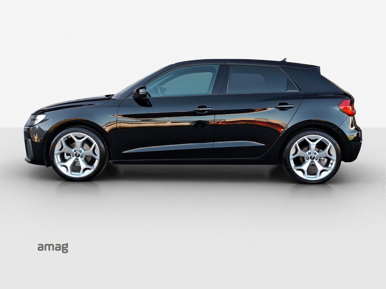 AUDI A1 Sportback 30 TFSI Attraction S-tronic-showroom-element-1