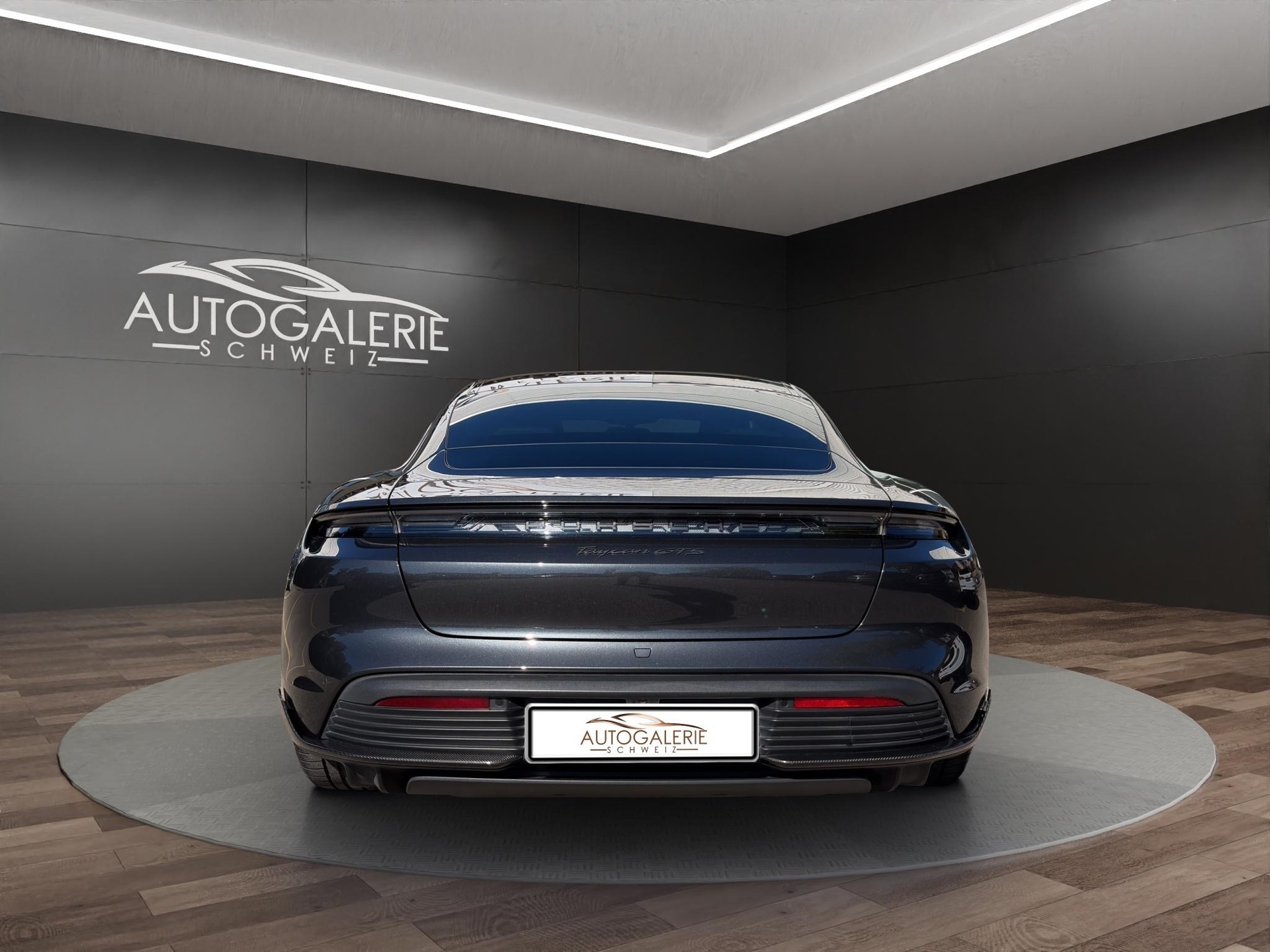PORSCHE Taycan GTS | CH Swiss | Carbon | LED-Matrix | InnoDrive | 21" | 5 Sitzer | Panorama | PORSCHE GARANTIE |-showroom-element-3