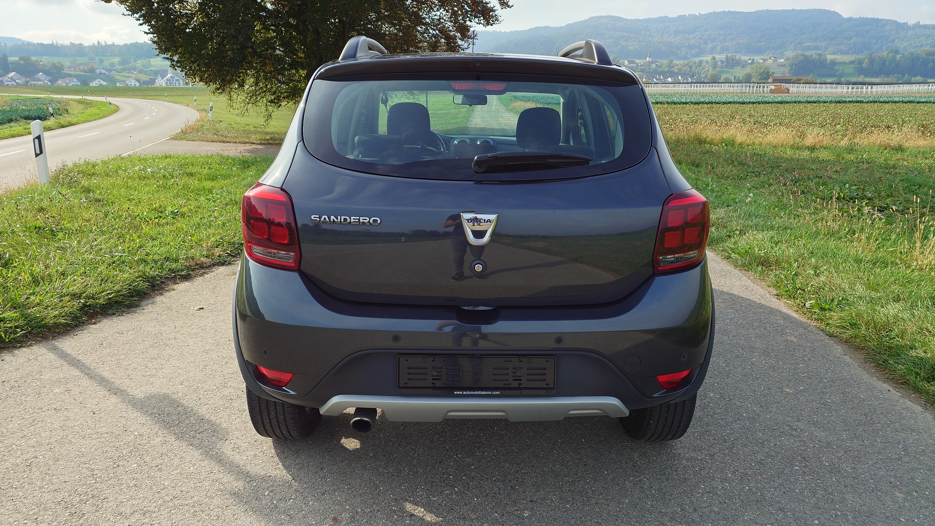 DACIA Sandero Tce 100 Celebration-showroom-element-3