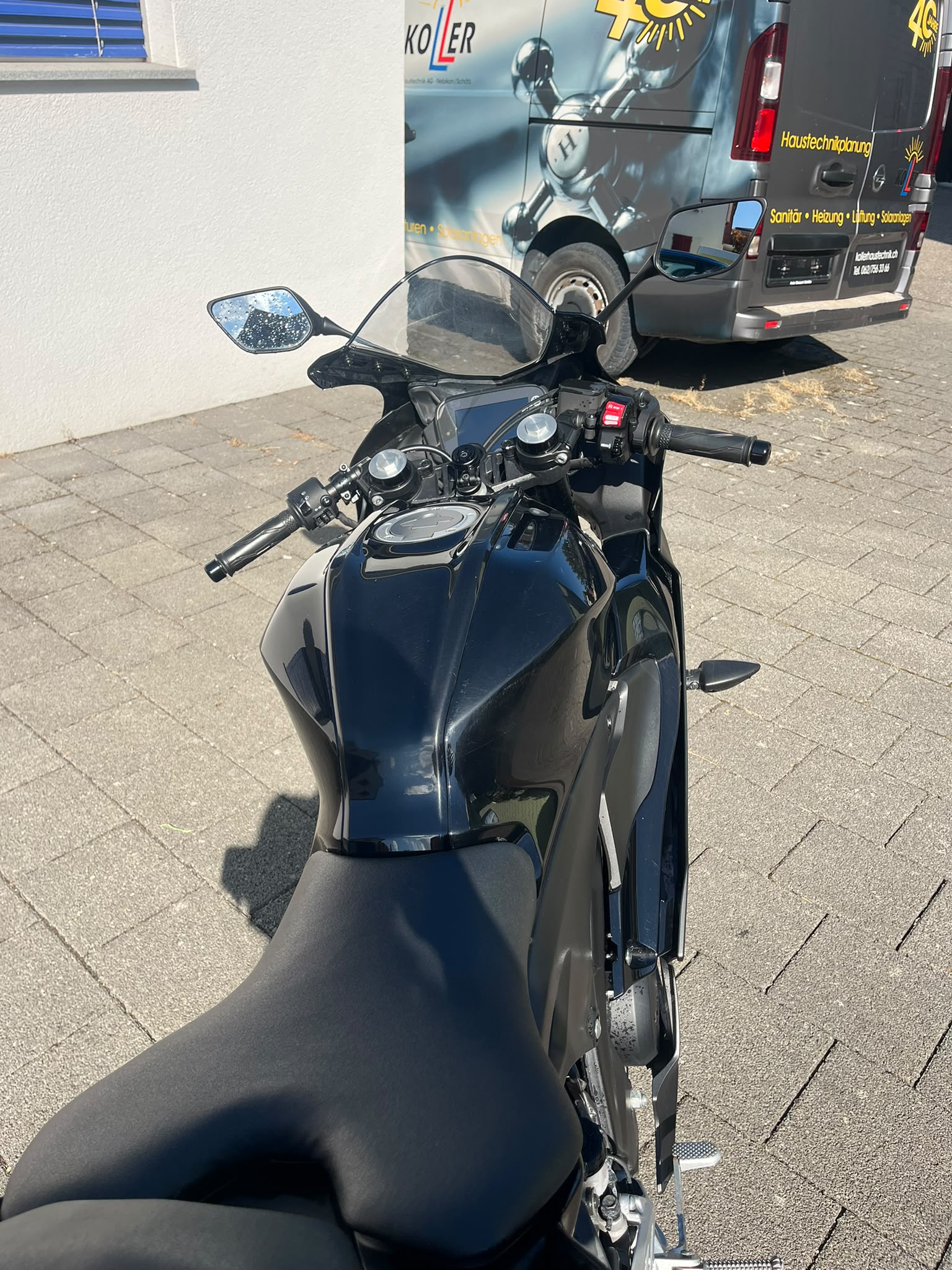 YAMAHA YZF-R 125 ABS-image-0