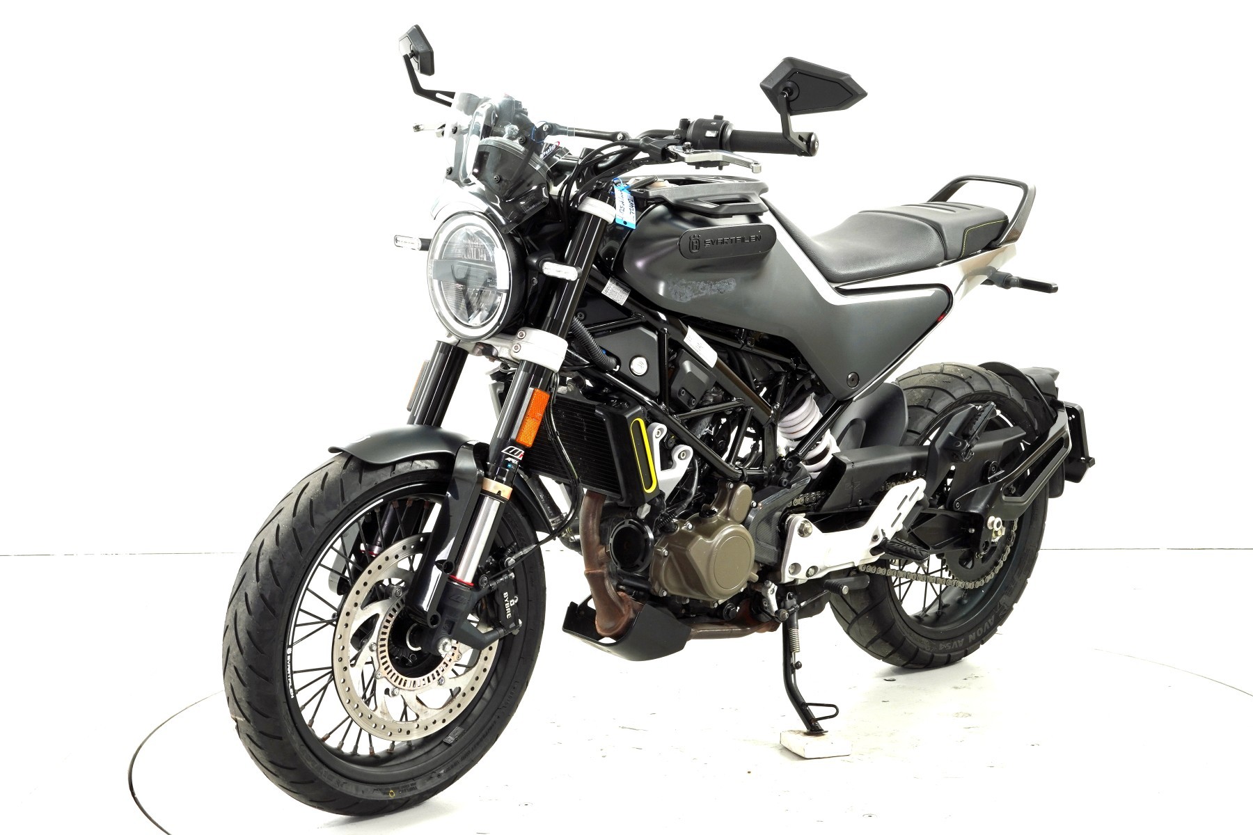 HUSQVARNA 125 Svartpilen ABS-image-2