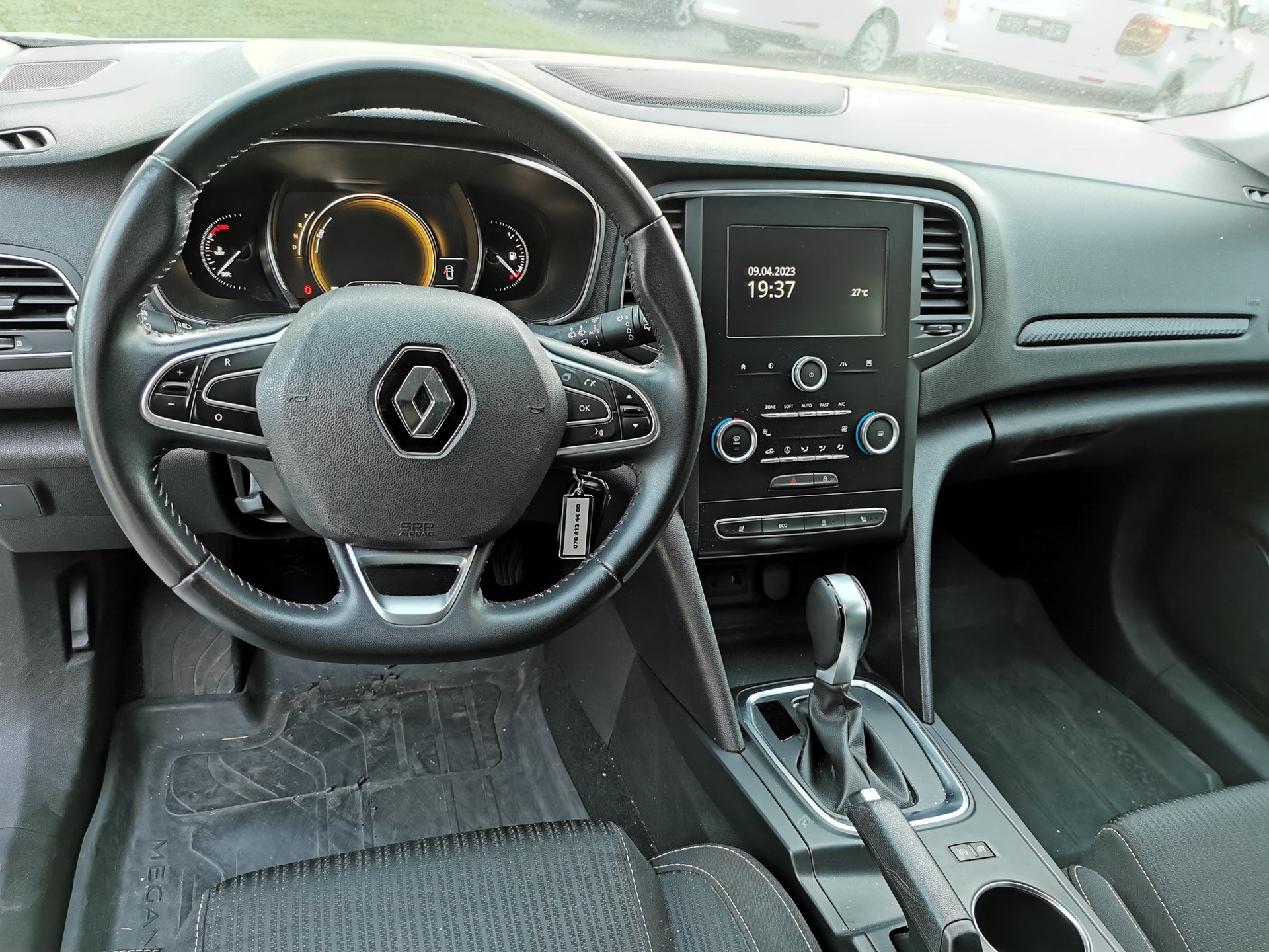 RENAULT Mégane Grandtour 1.5 dCi Business EDC-image-6