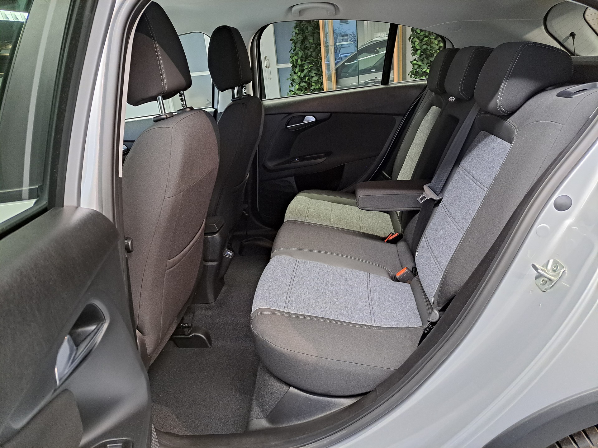 FIAT Tipo Hybrid 1.5 Cross-image-9