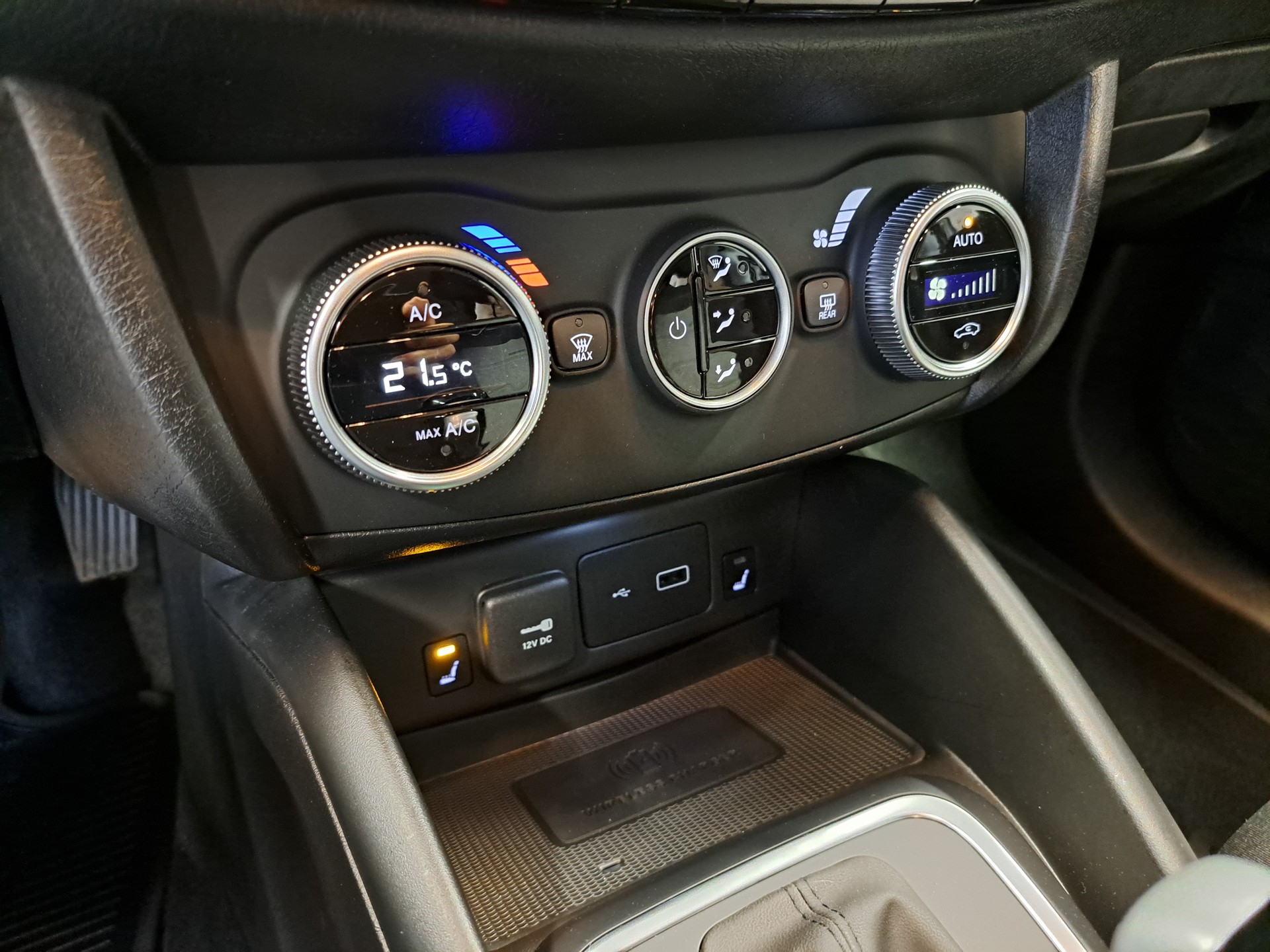 FIAT Tipo Hybrid 1.5 Cross-image-15