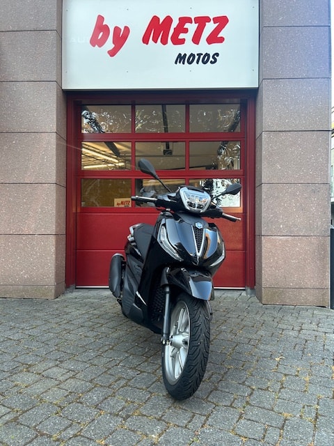 PIAGGIO Beverly 310 E5+-image-0
