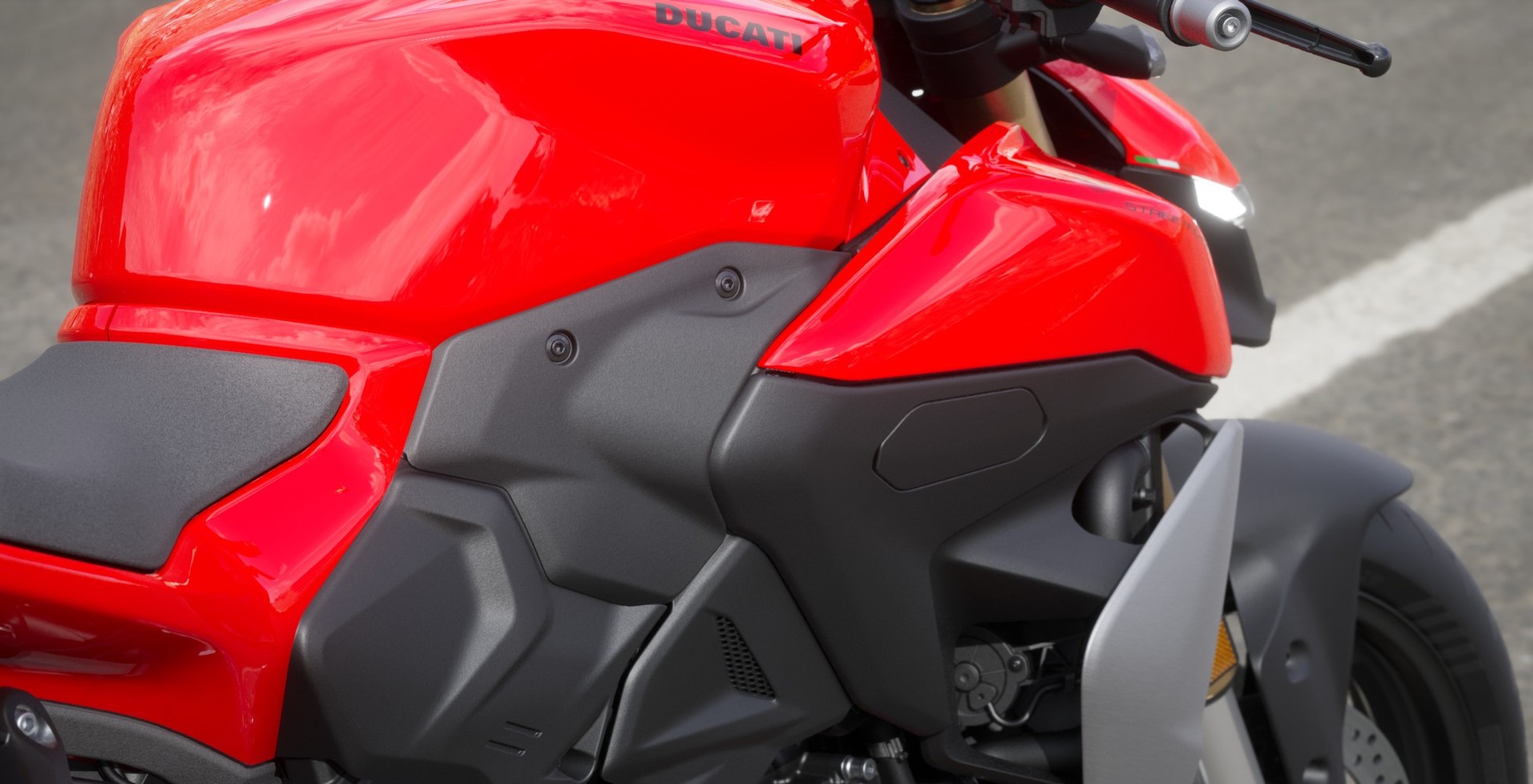 DUCATI STREETFIGHTER V2 35kW-image-5