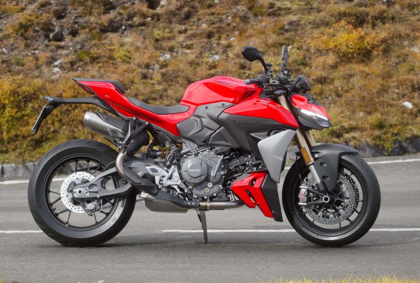DUCATI STREETFIGHTER V2 35kW-image-1