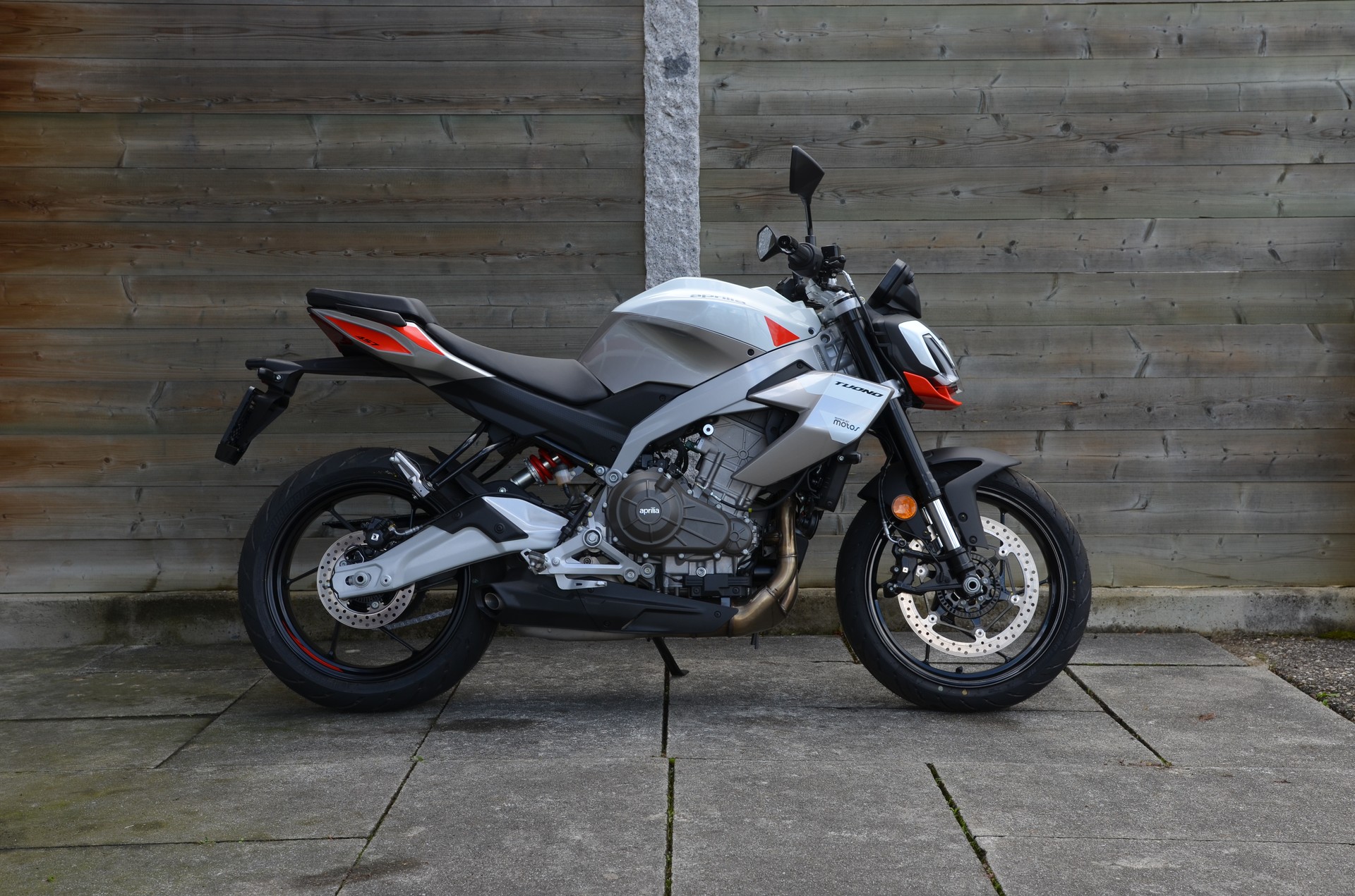 APRILIA Tuono 457 (35kW) E5+-image-0