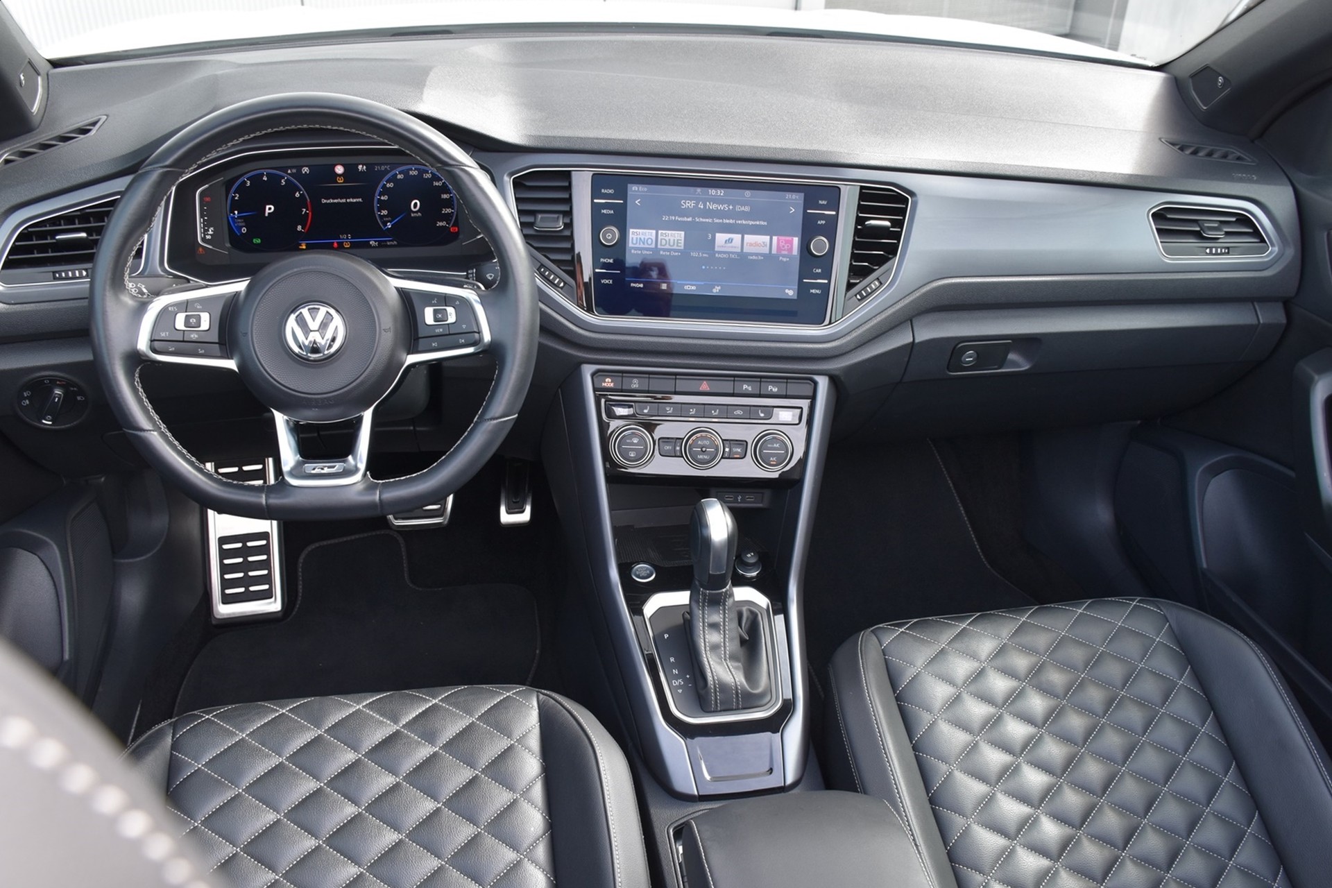 VW T-Roc 1.5 TSI EVO R-Line-image-8