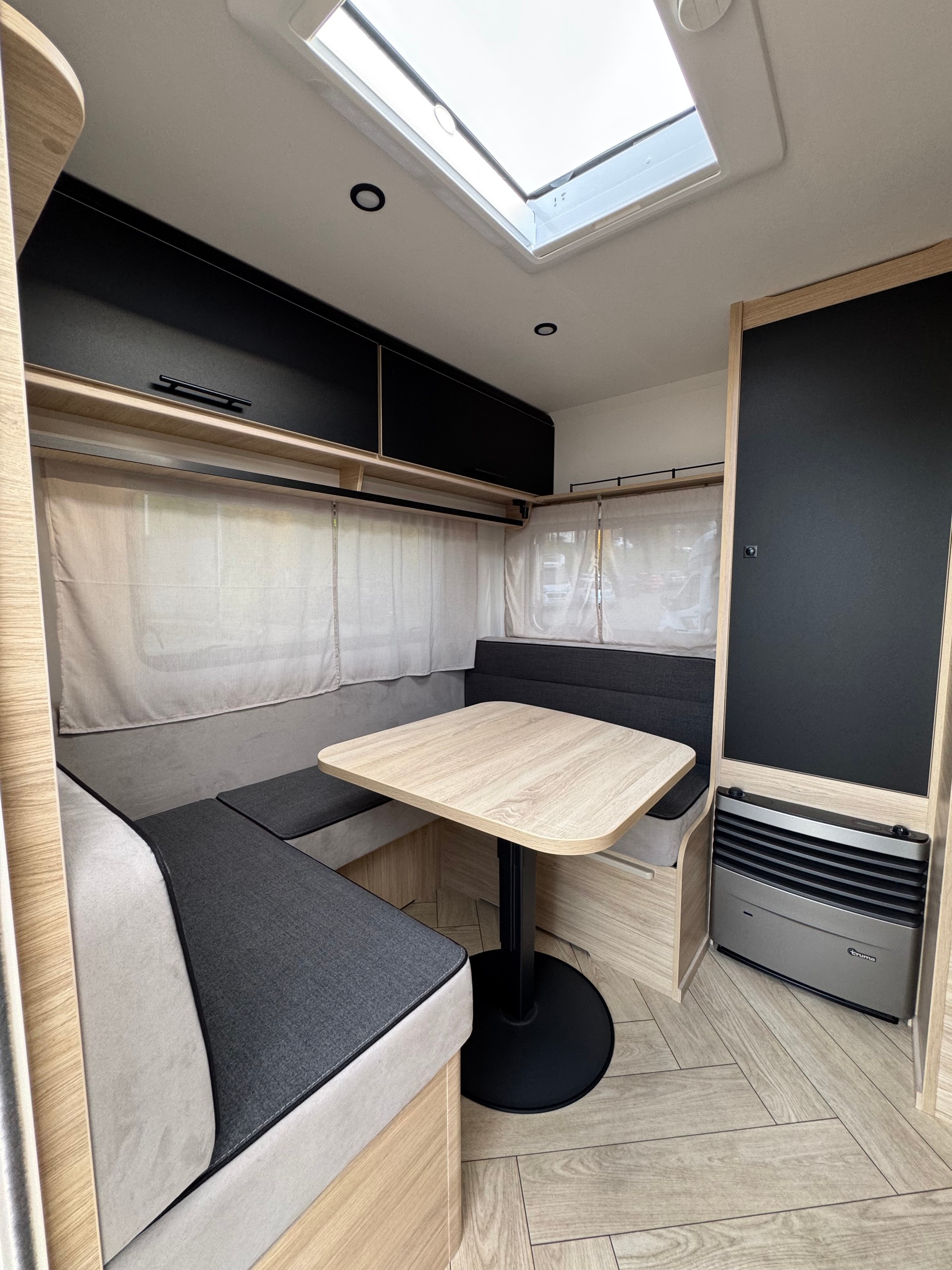 CARAVELAIR Sport Line 480-image-7