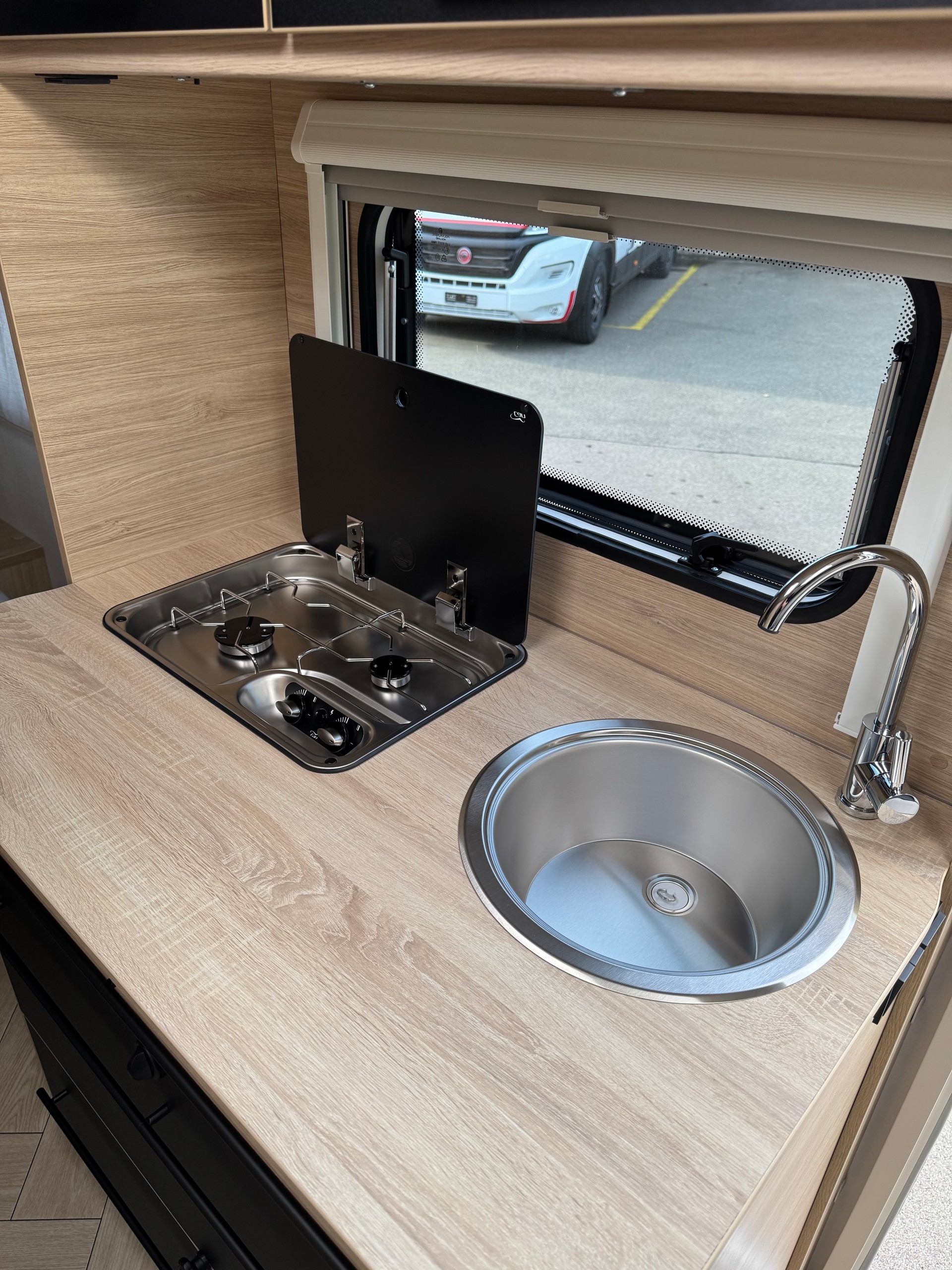 CARAVELAIR Sport Line 480-image-11