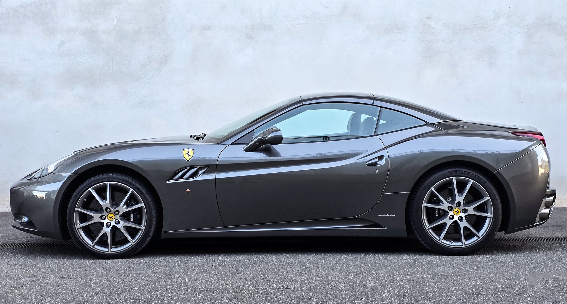 FERRARI California 4.3 V8-image-11
