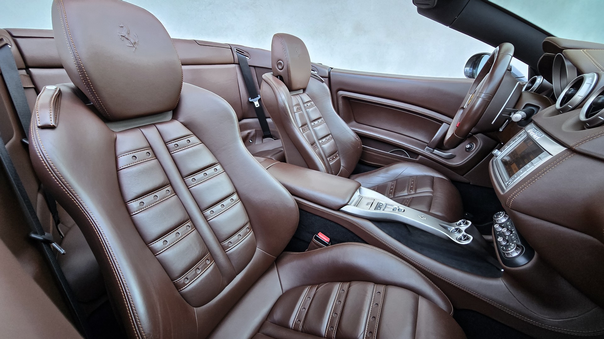 FERRARI California 4.3 V8-image-5