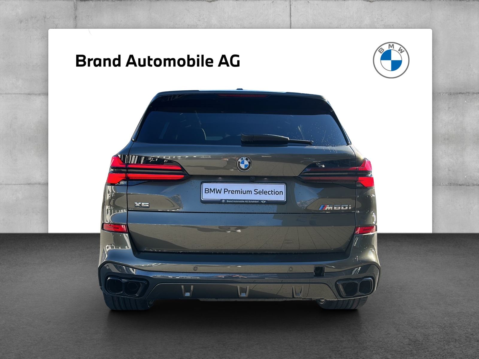 BMW X5 M60i xDrive-showroom-element-3